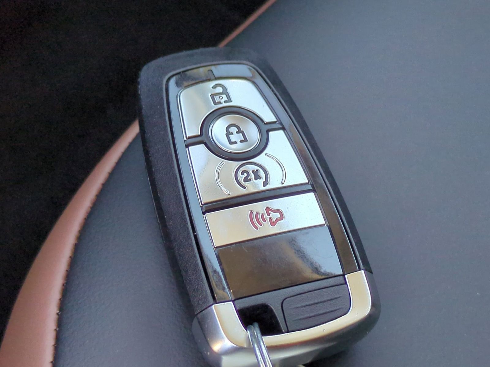 Thumbnail: 2025 Ford Bronco Sport - 32