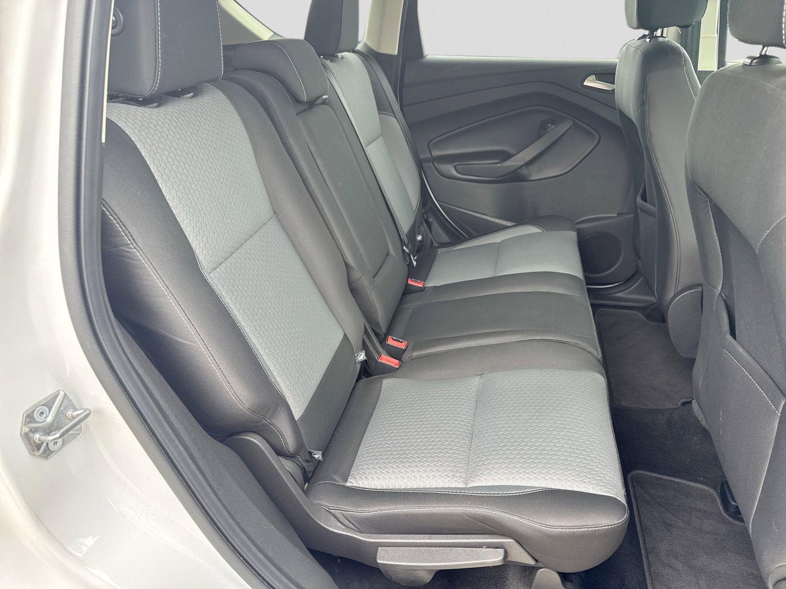 Thumbnail: 2017 Ford Escape - 20