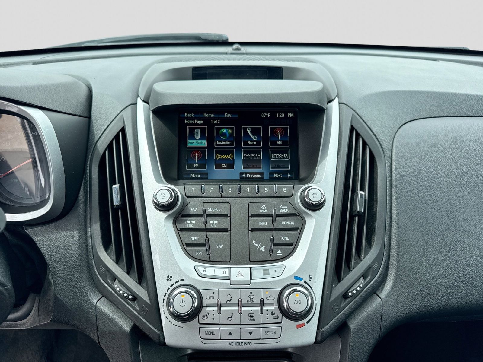 Thumbnail: 2014 Chevrolet Equinox - 26