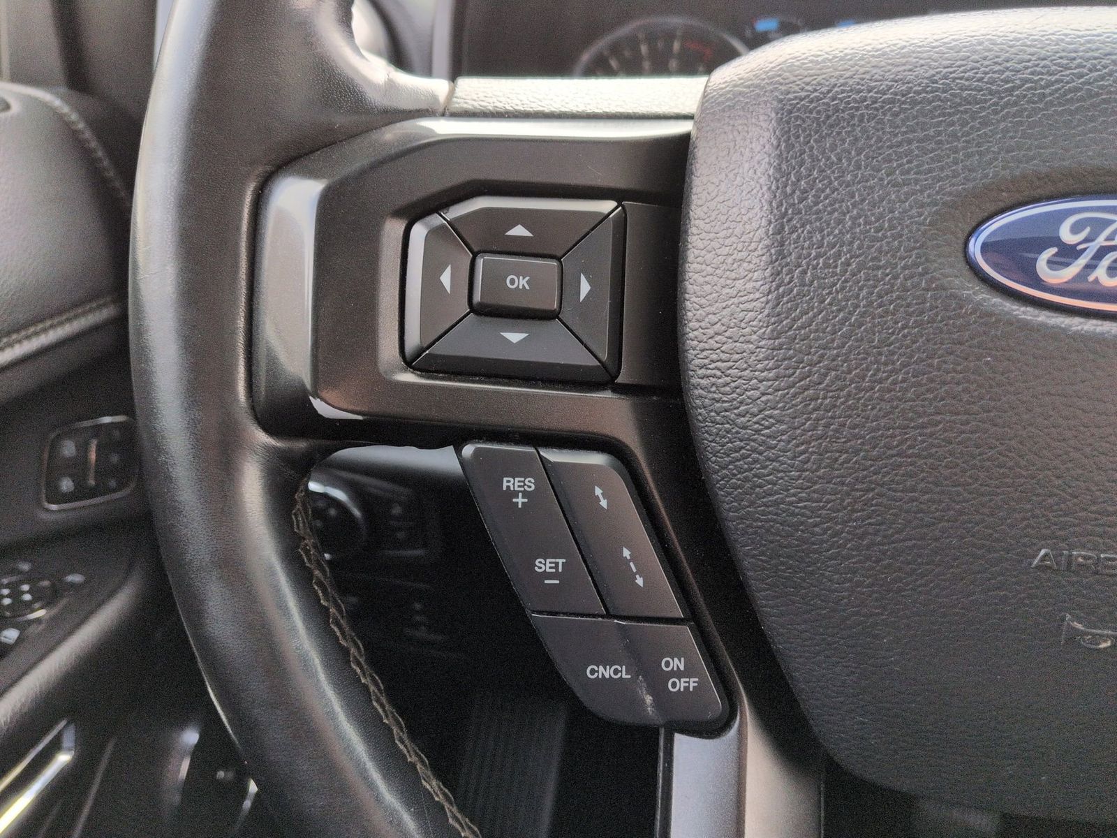 Thumbnail: 2019 Ford Expedition - 30