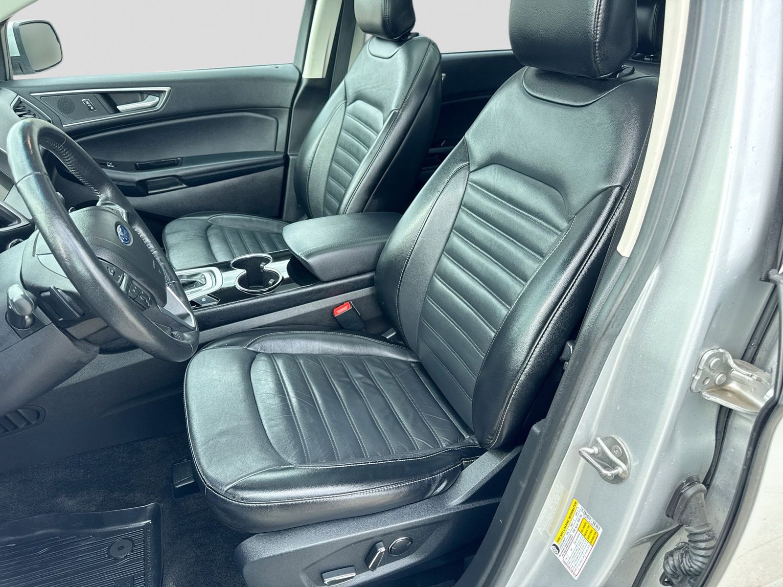 Thumbnail: 2017 Ford Edge - 15