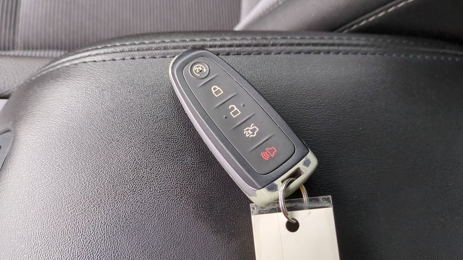 Thumbnail: 2016 Ford Taurus - 30