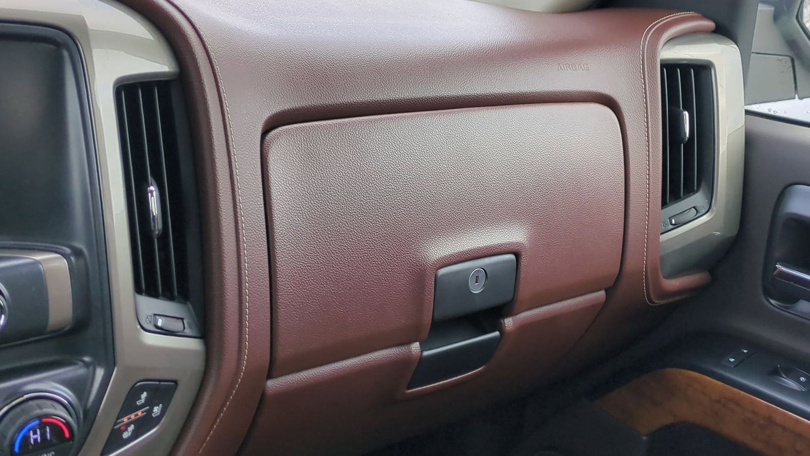 Thumbnail: 2017 Chevrolet Silverado 1500 - 30