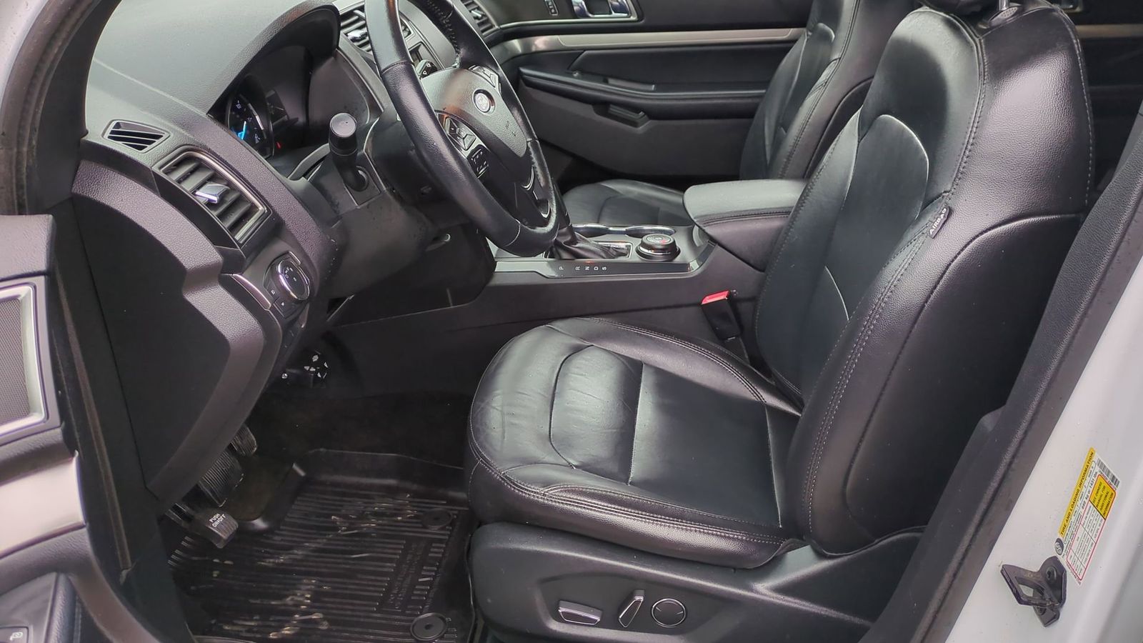 Thumbnail: 2018 Ford Explorer - 15