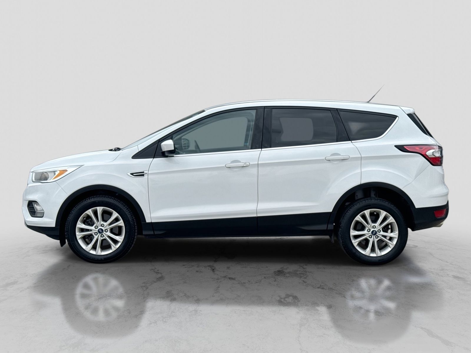 Thumbnail: 2017 Ford Escape - 2