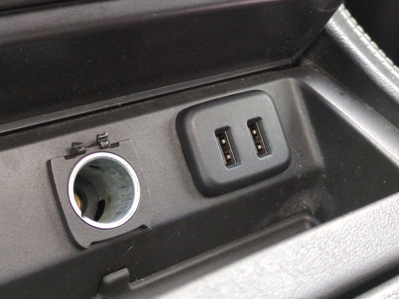 Thumbnail: 2017 GMC Yukon XL - 39