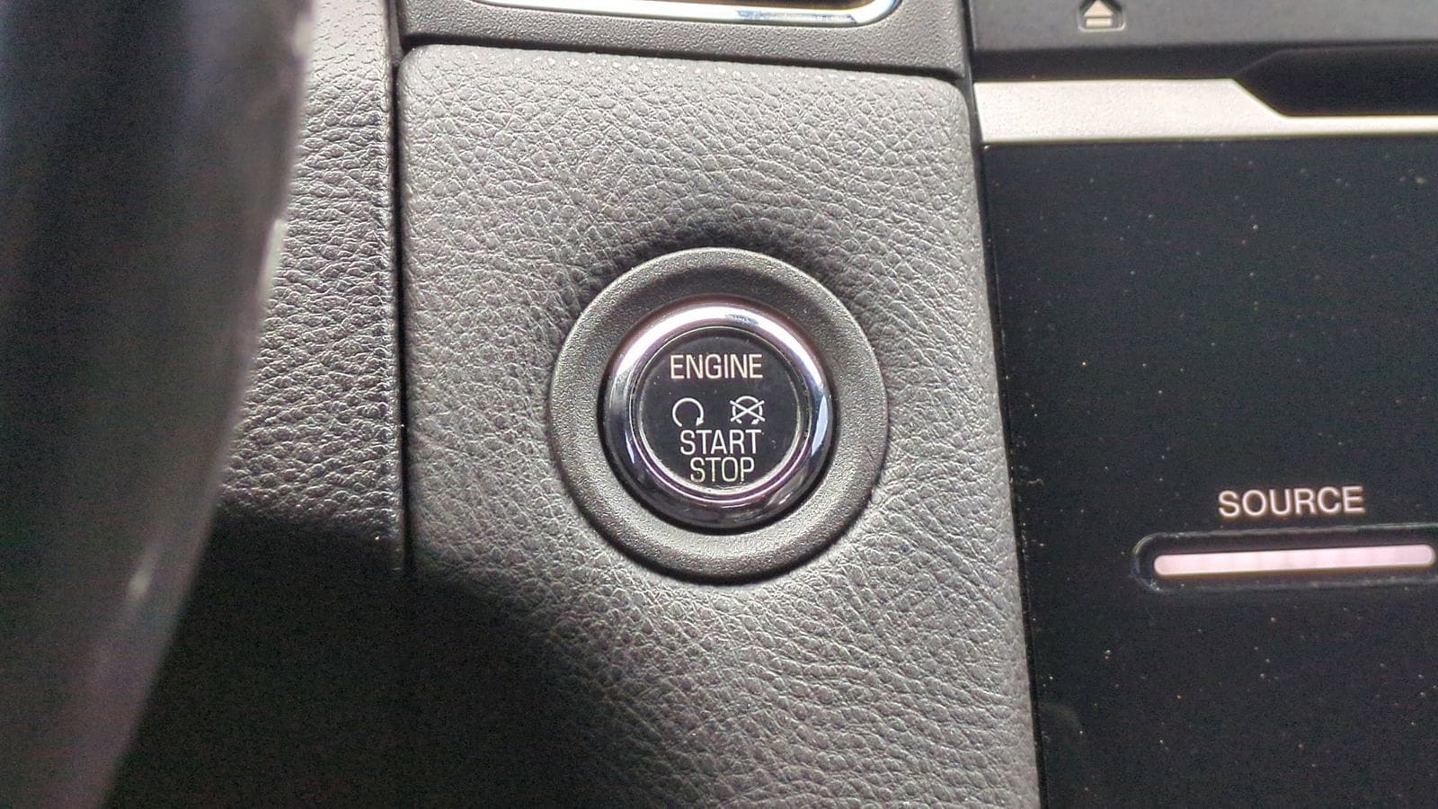 Thumbnail: 2014 Ford Taurus - 28