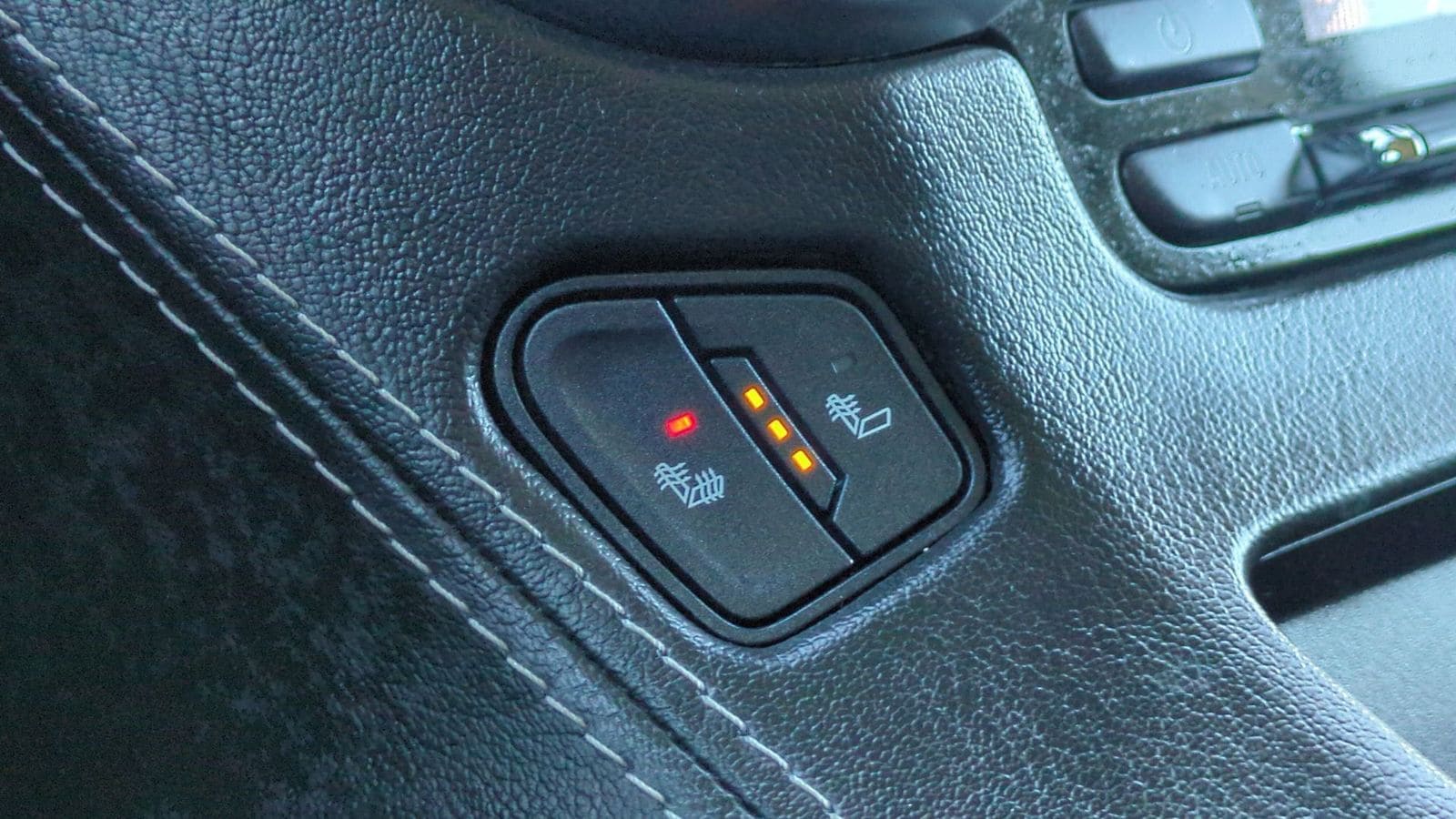 Thumbnail: 2020 Chevrolet Suburban - 38