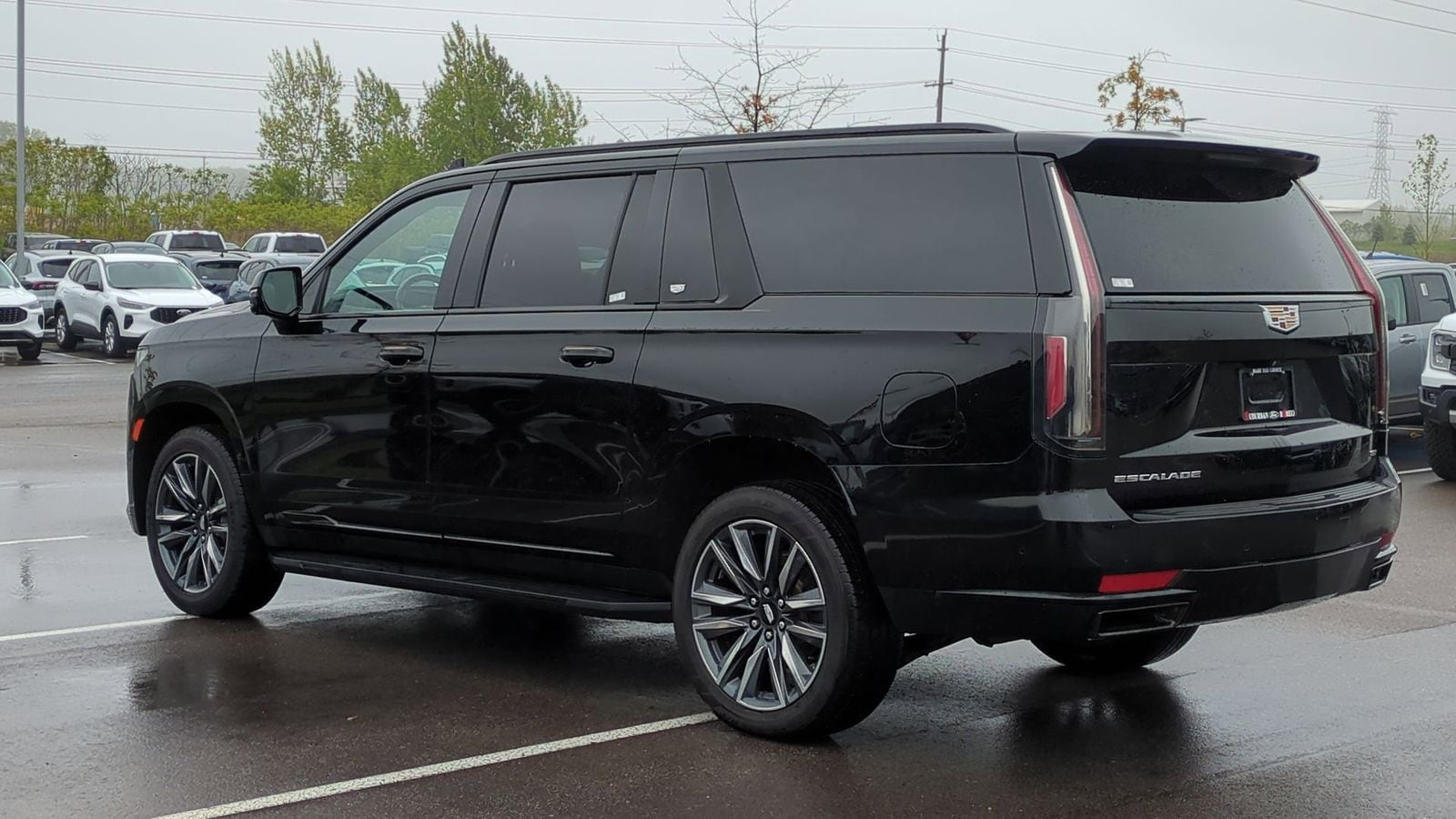 Thumbnail: 2021 Cadillac Escalade - 3
