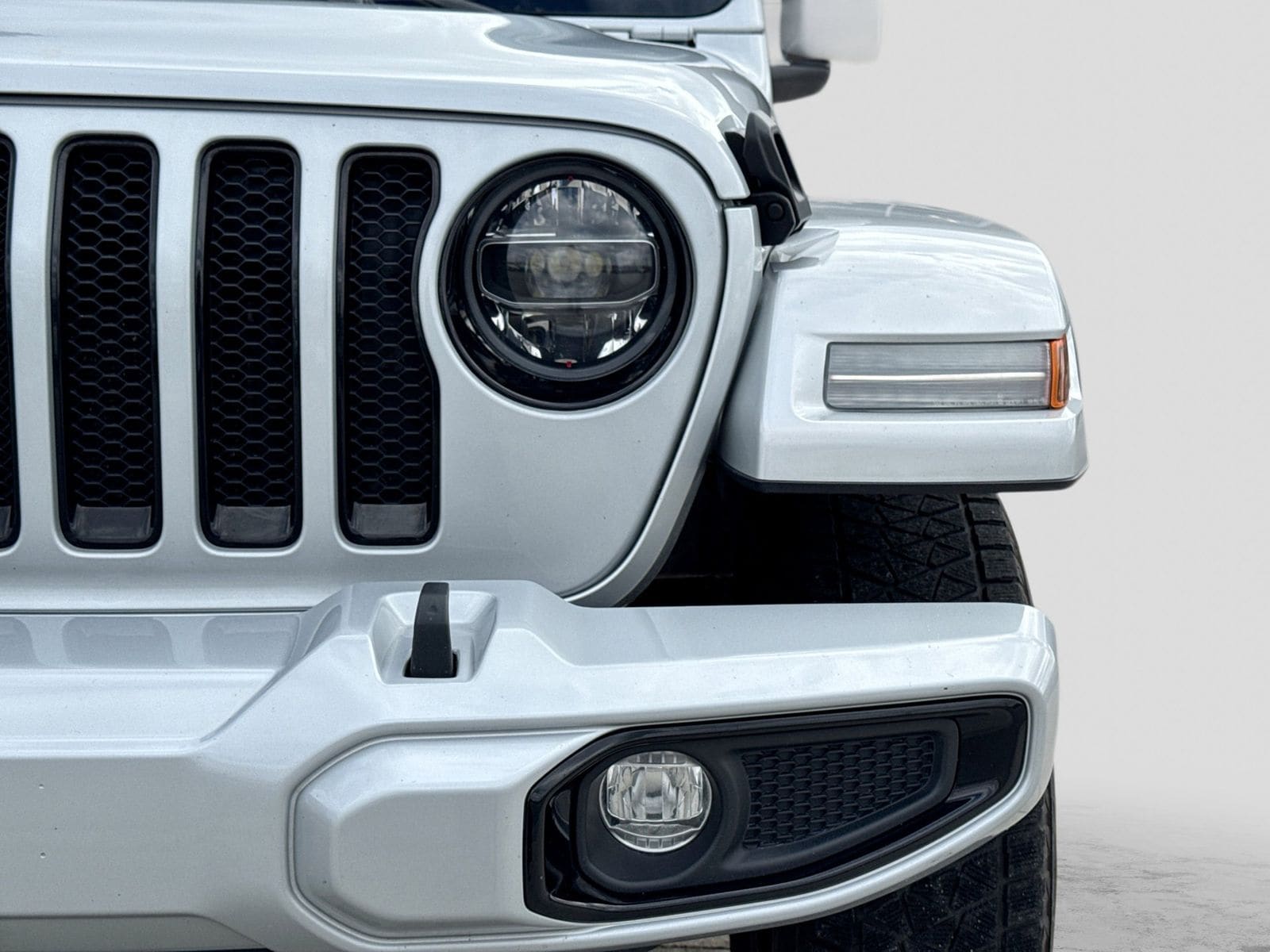 Thumbnail: 2022 Jeep Wrangler - 9