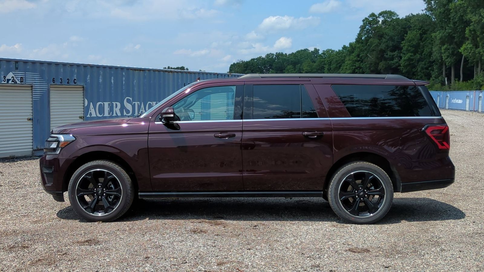 2024 Ford Expedition MAX Limited photo 3