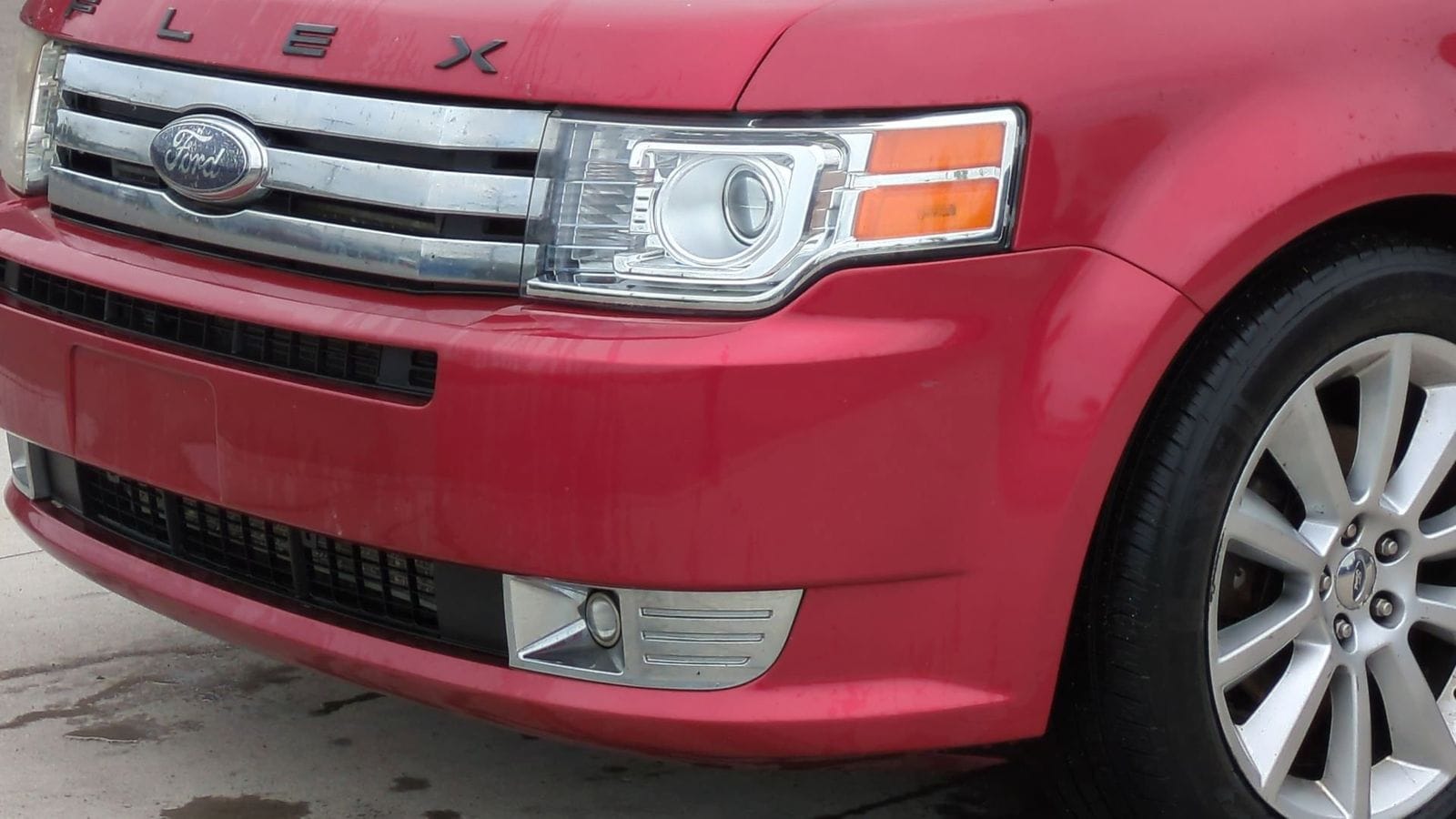 Thumbnail: 2010 Ford Flex - 10
