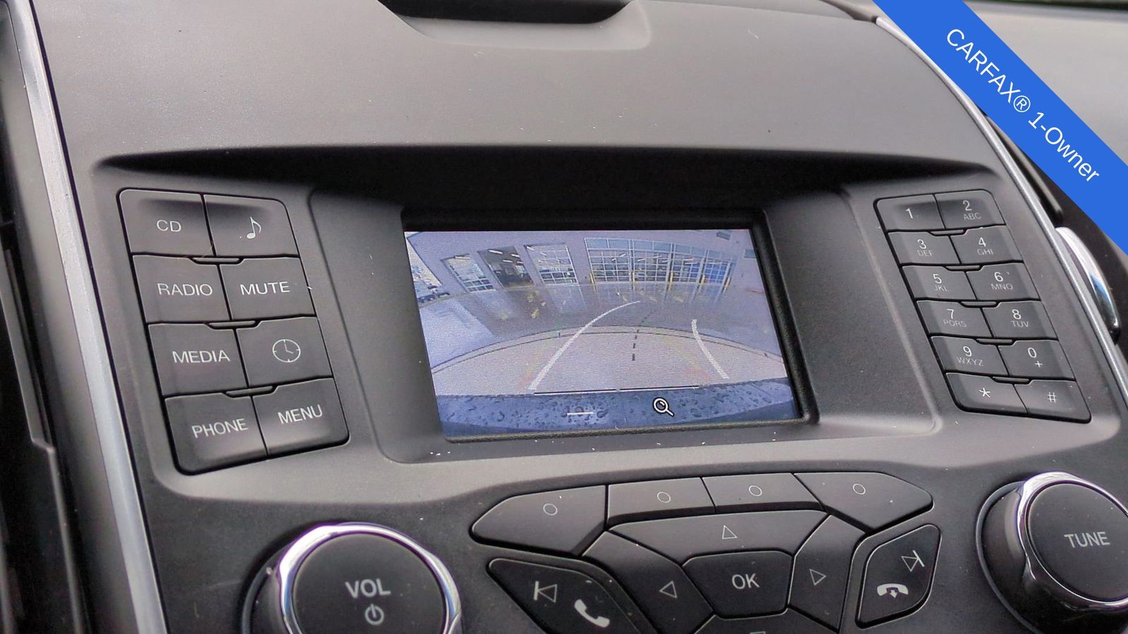 2016 Ford Edge SE 28