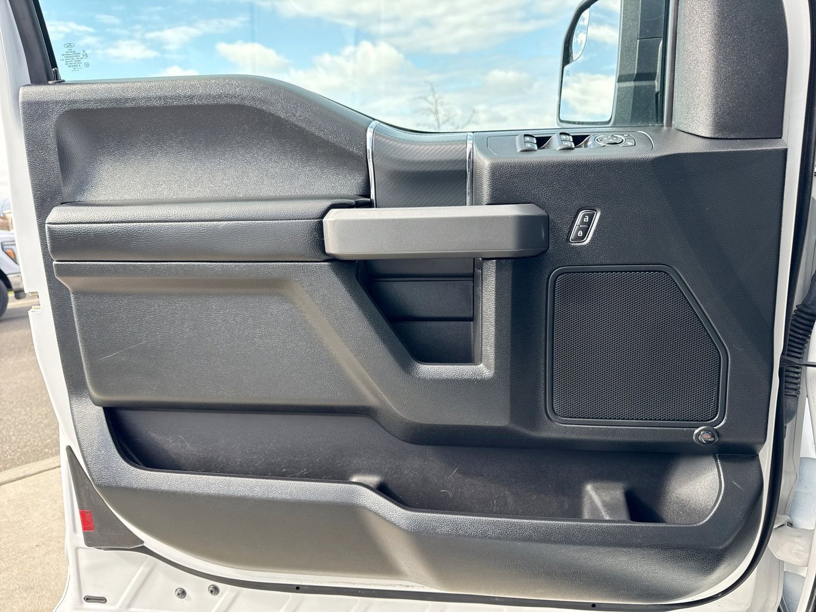 Thumbnail: 2018 Ford F-150 - 30