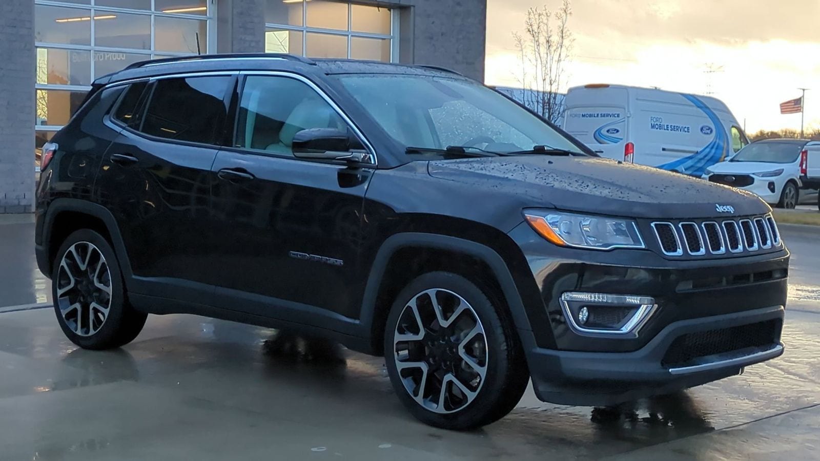 Thumbnail: 2019 Jeep Compass - 9