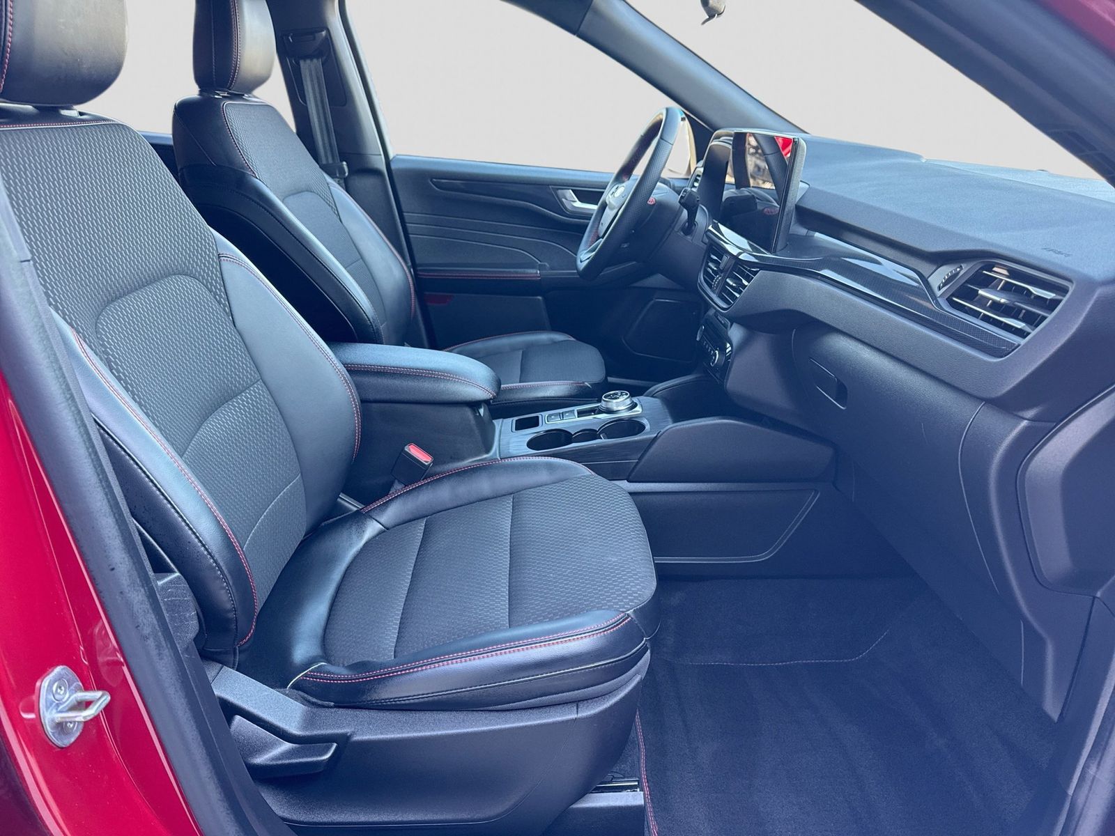 Thumbnail: 2023 Ford Escape - 7