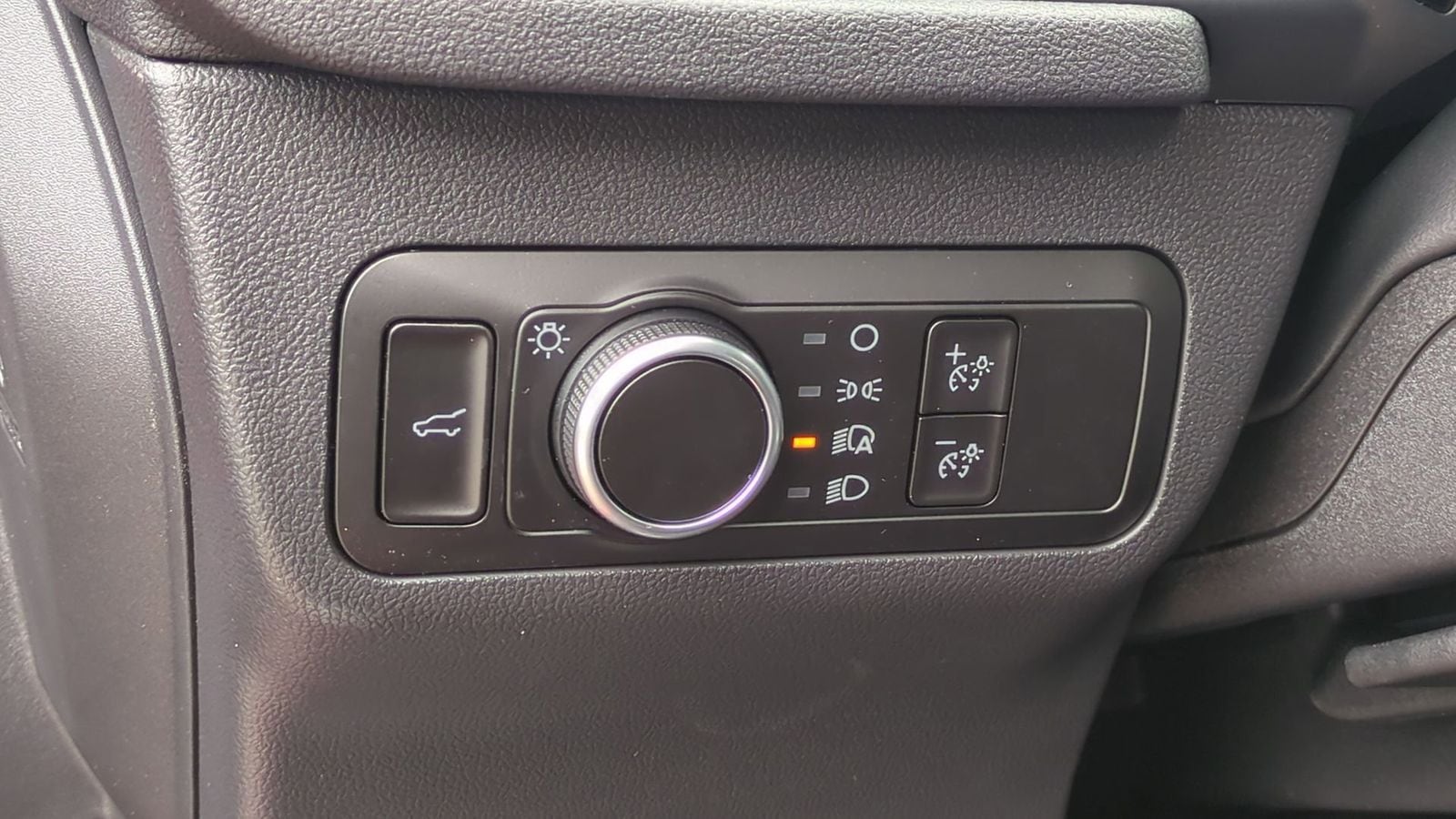 Thumbnail: 2025 Ford Escape - 16