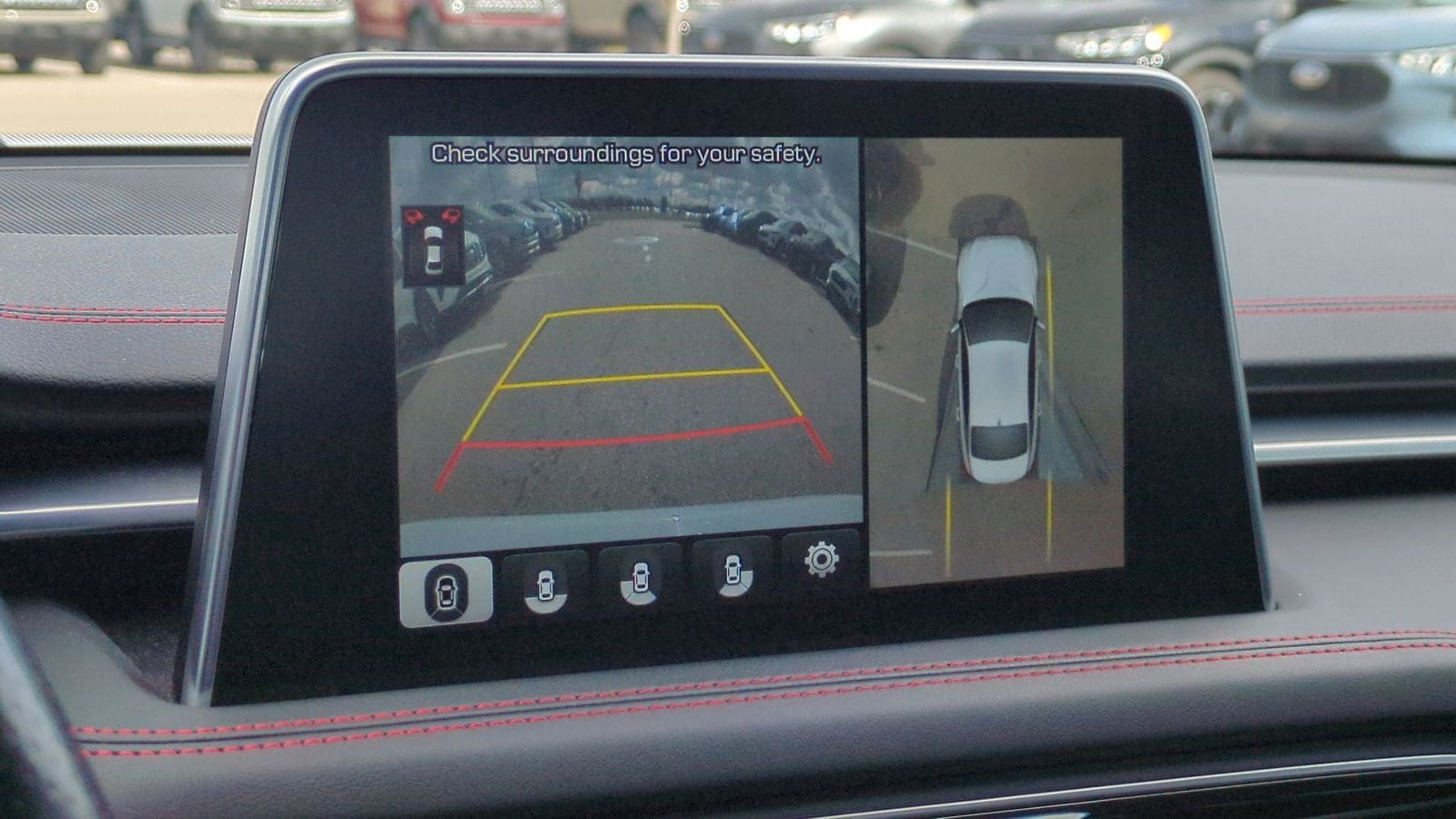 Thumbnail: 2019 Genesis G70 - 30