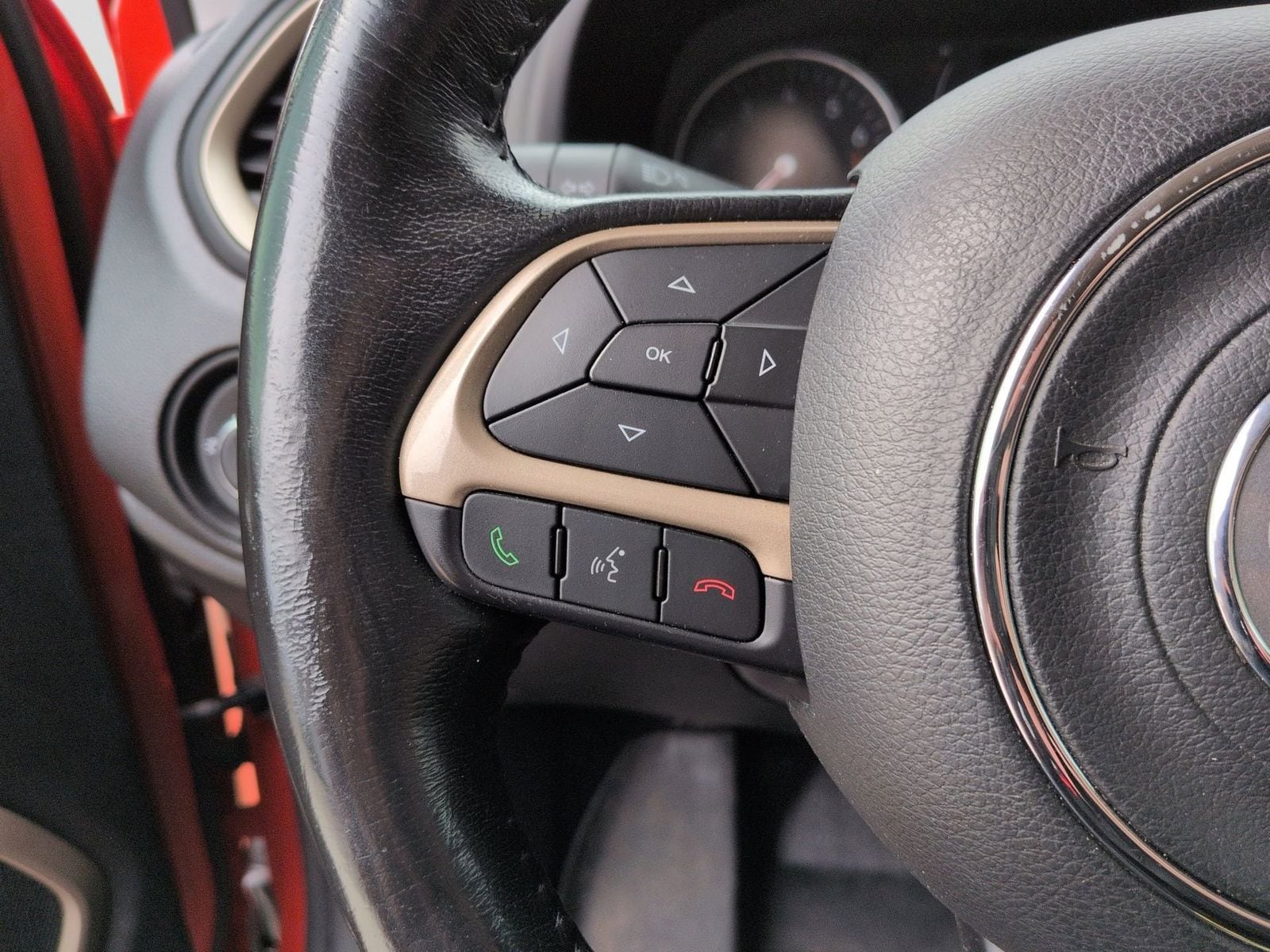 Thumbnail: 2017 Jeep Renegade - 29