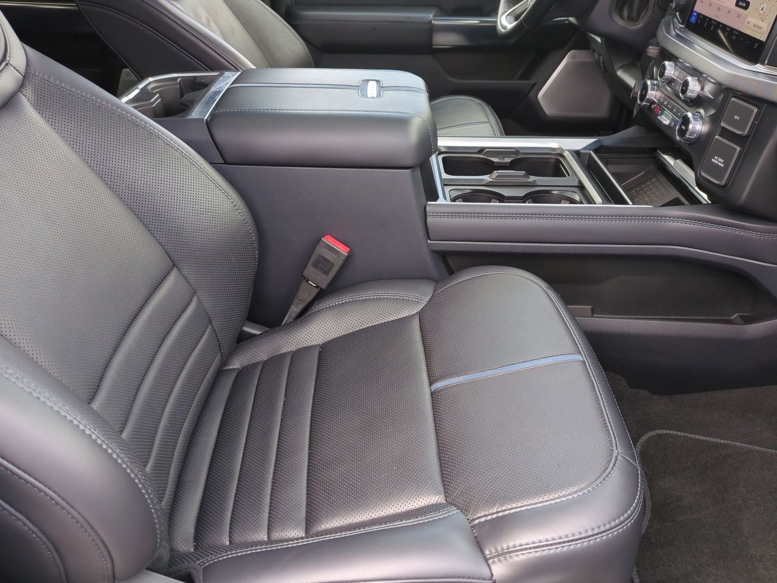 Thumbnail: 2025 Ford F-350 - 29