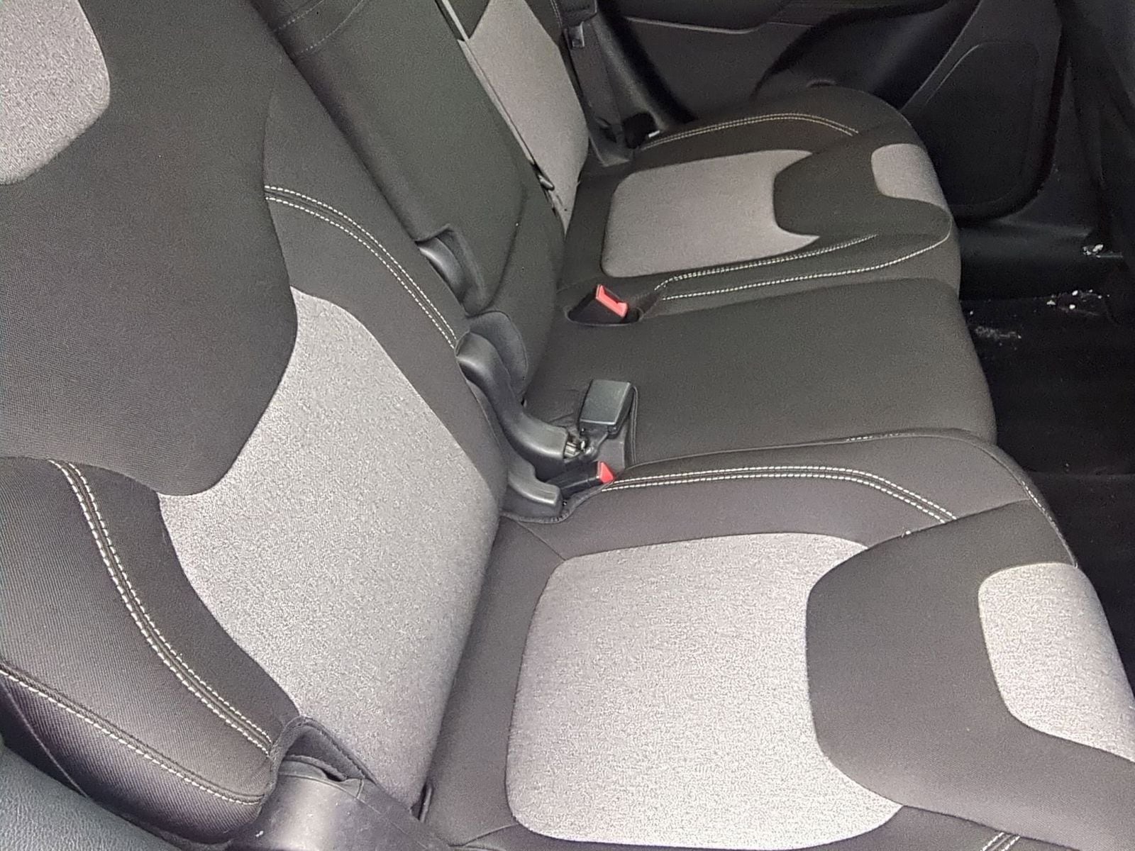 Thumbnail: 2014 Jeep Cherokee - 21