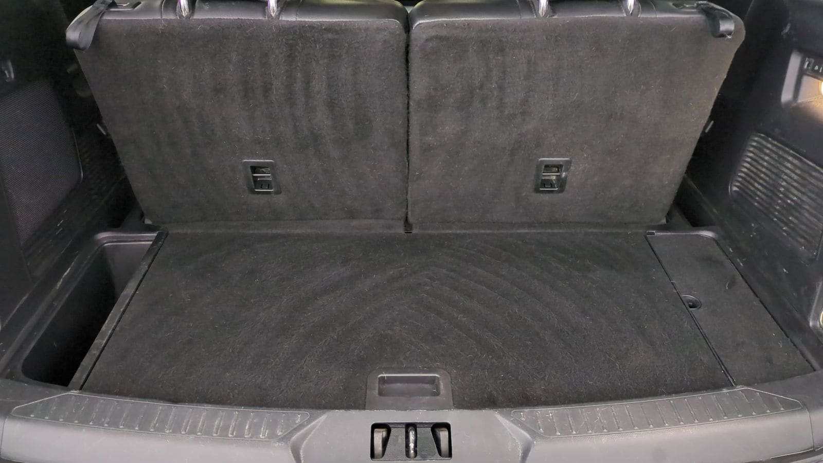 Thumbnail: 2022 Ford Explorer - 41