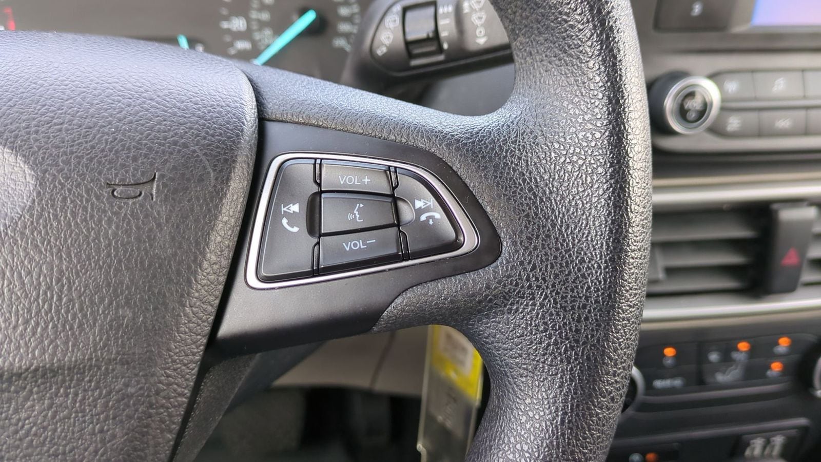 Thumbnail: 2018 Ford EcoSport - 21