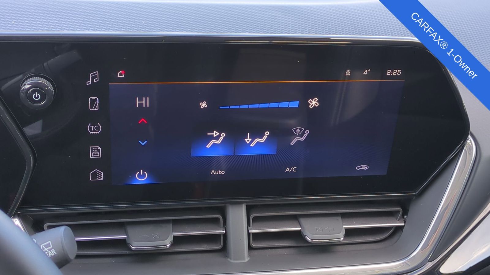 Thumbnail: 2024 Chevrolet Trax - 32