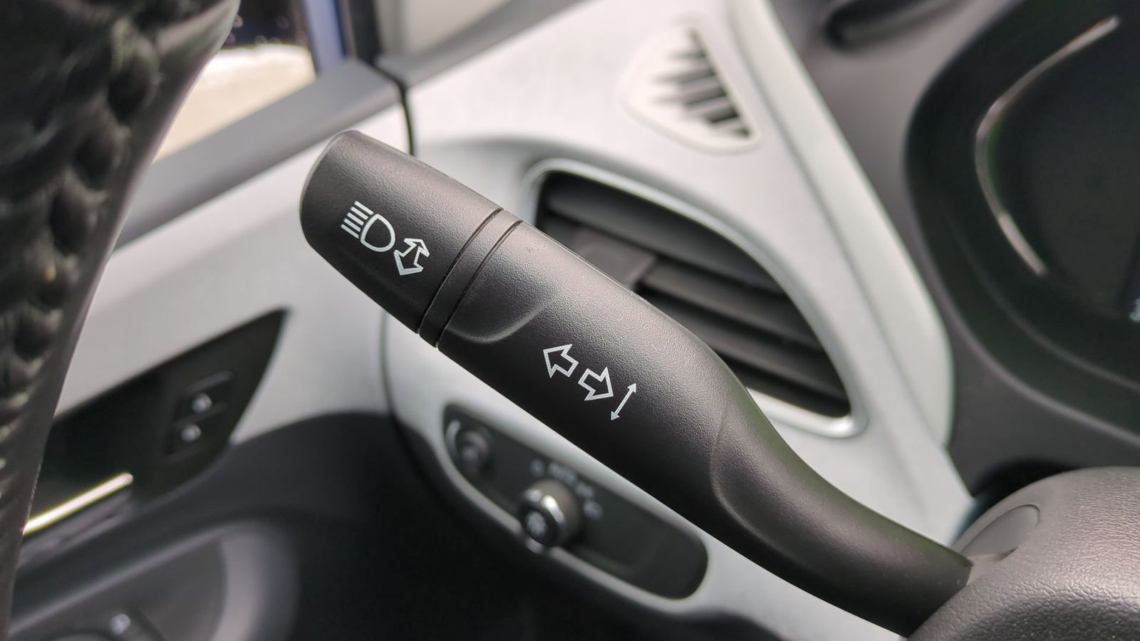 Thumbnail: 2019 Chevrolet Bolt EV - 28