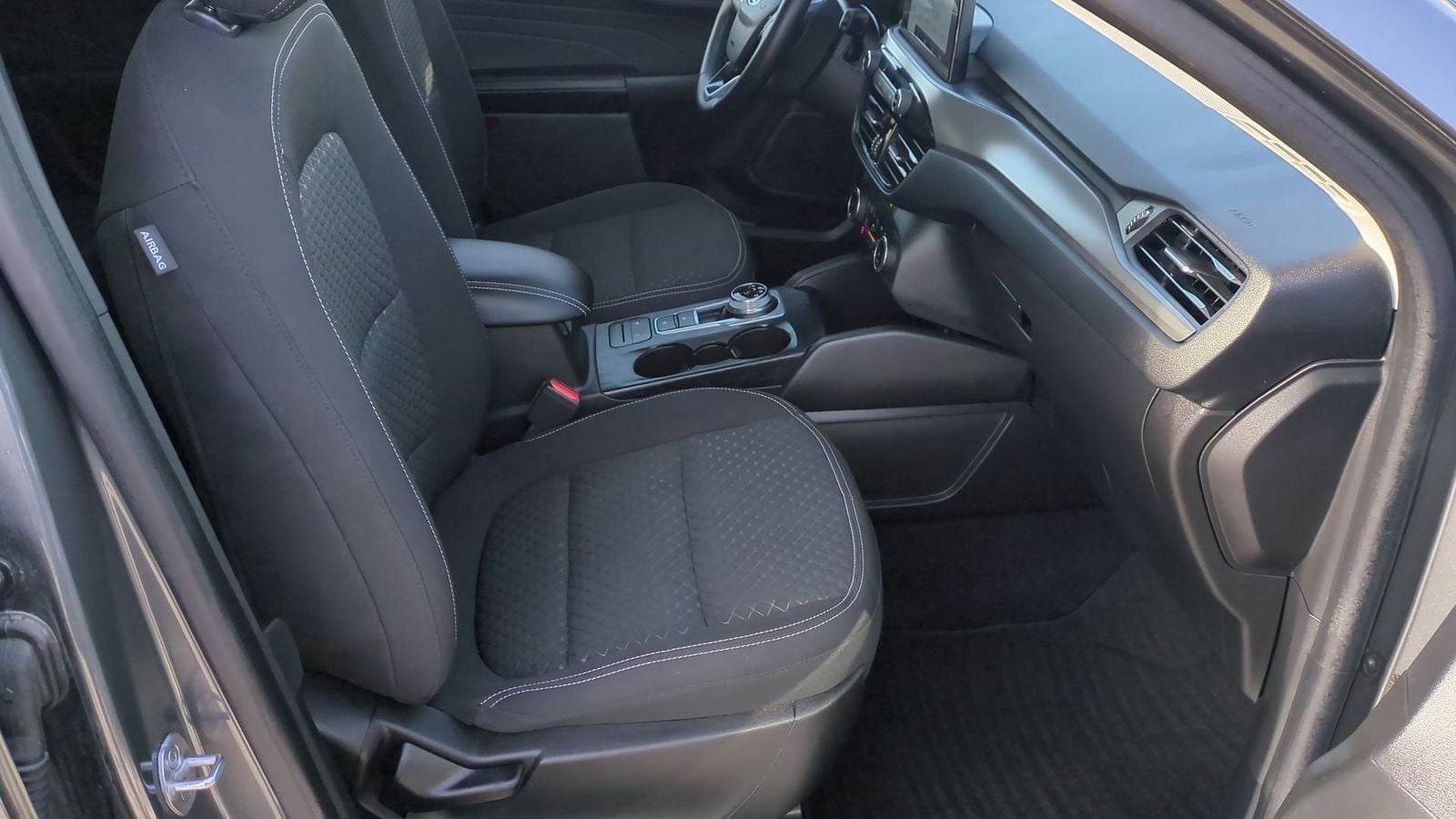 Thumbnail: 2023 Ford Escape - 22