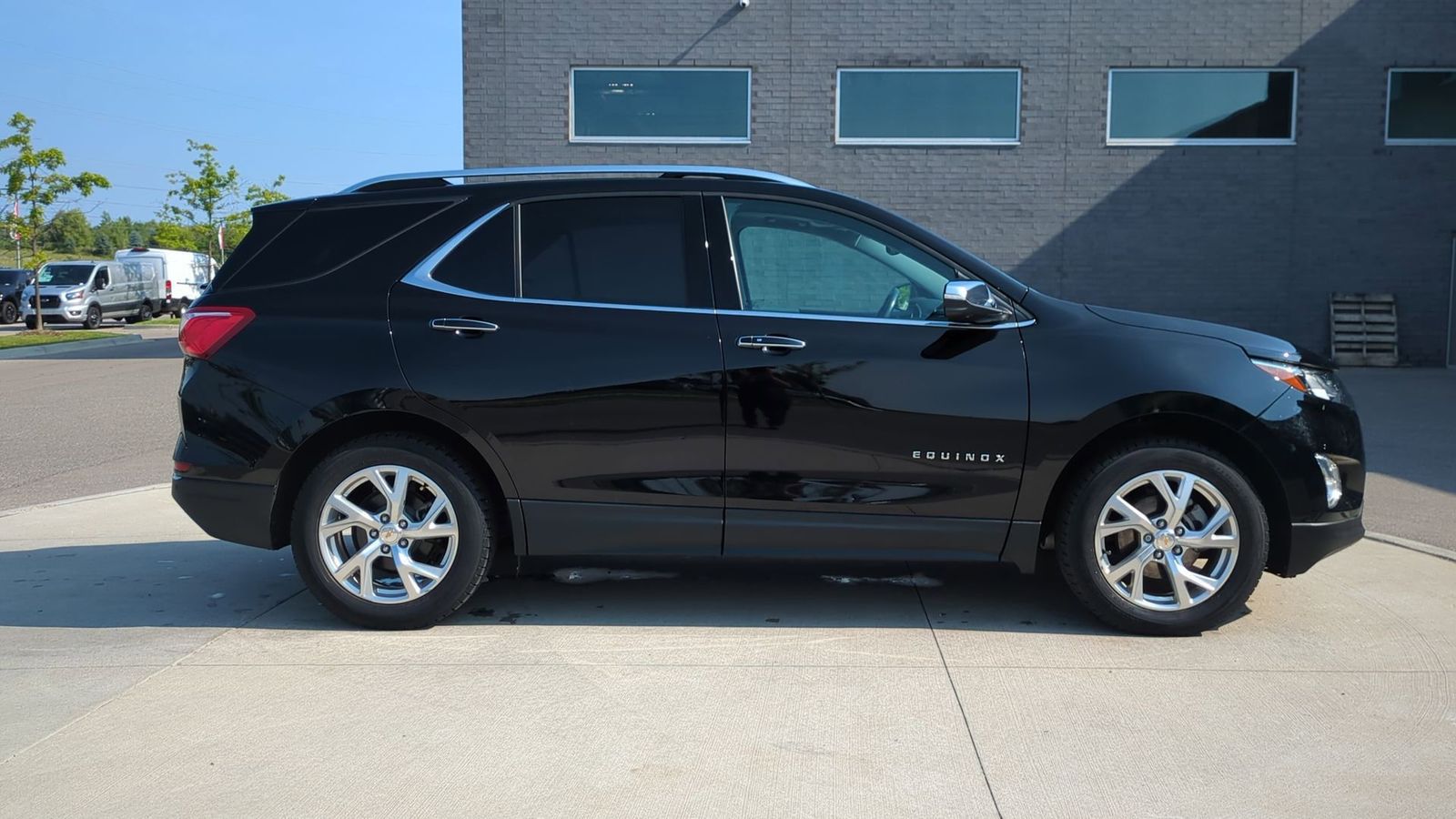 Thumbnail: 2020 Chevrolet Equinox - 8