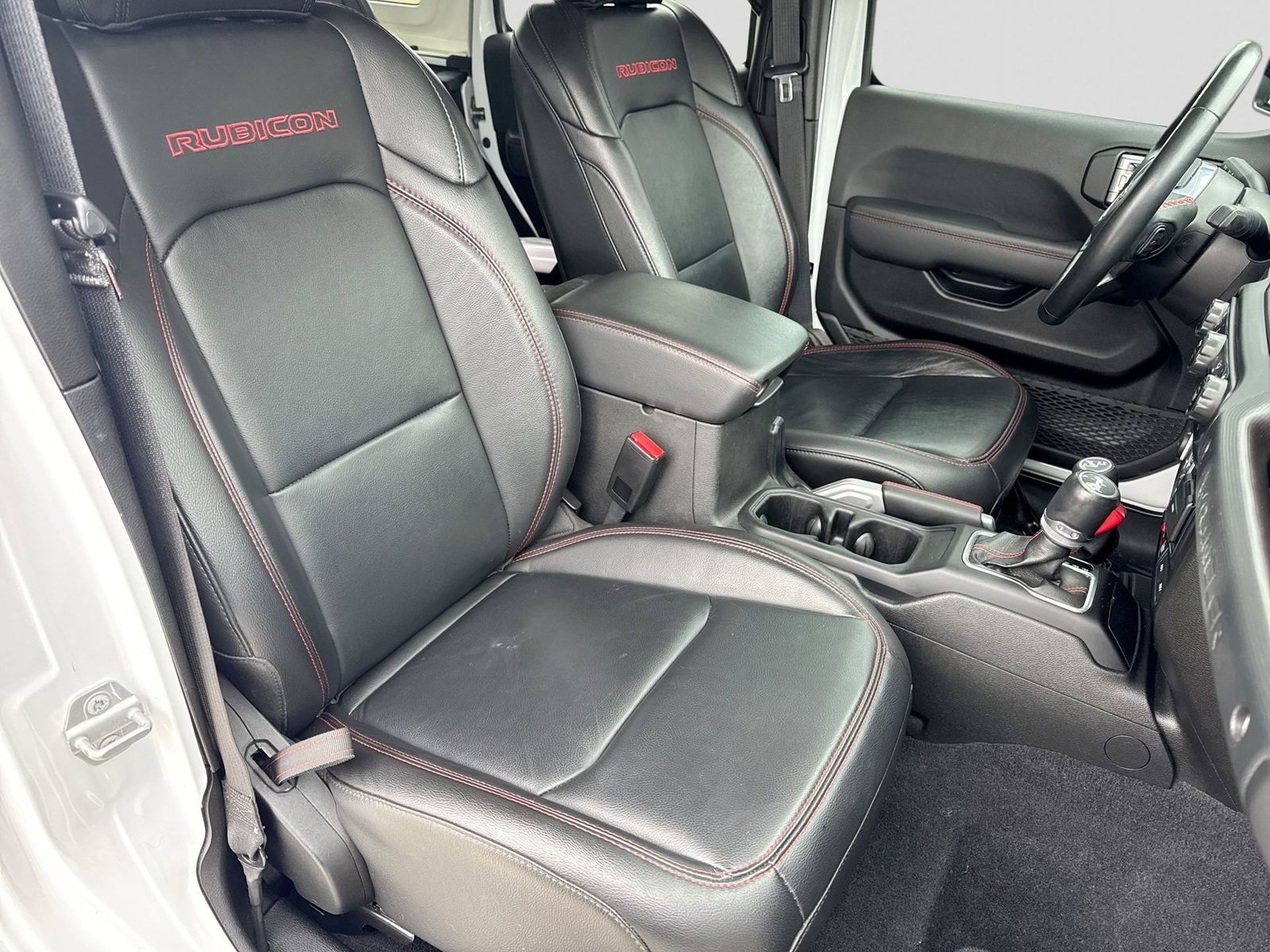 Thumbnail: 2021 Jeep Wrangler - 24