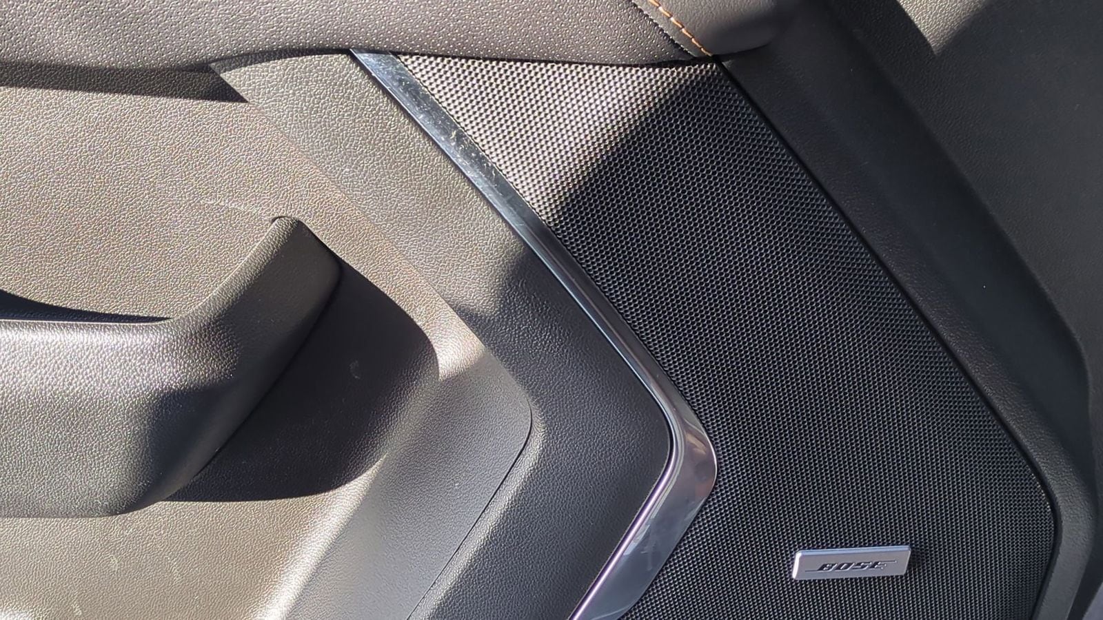 Thumbnail: 2023 GMC Yukon XL - 25