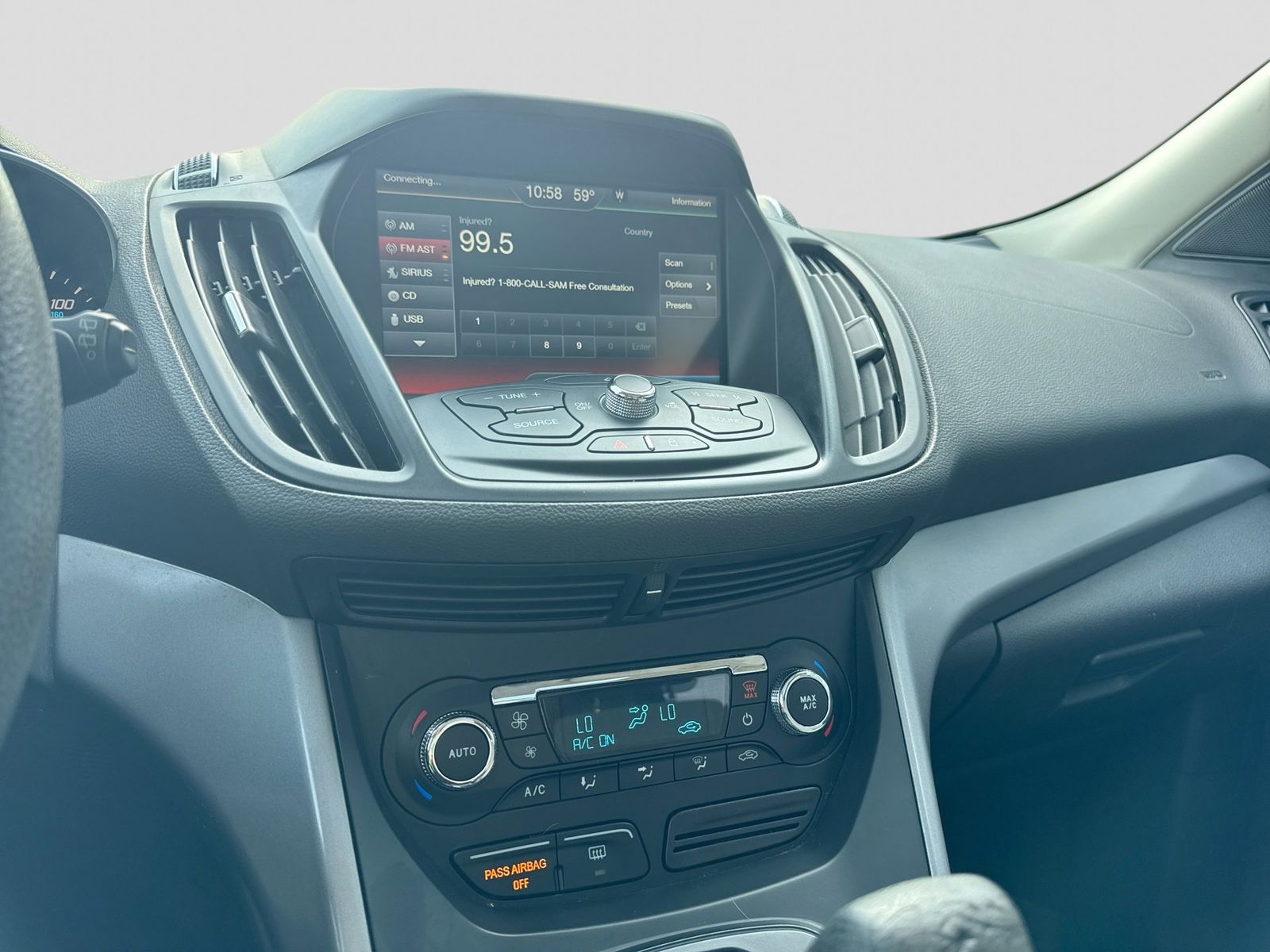 Thumbnail: 2015 Ford Escape - 29
