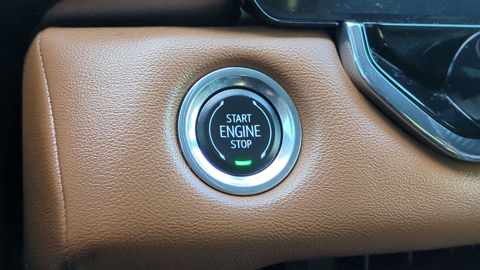 Thumbnail: 2023 GMC Canyon - 18