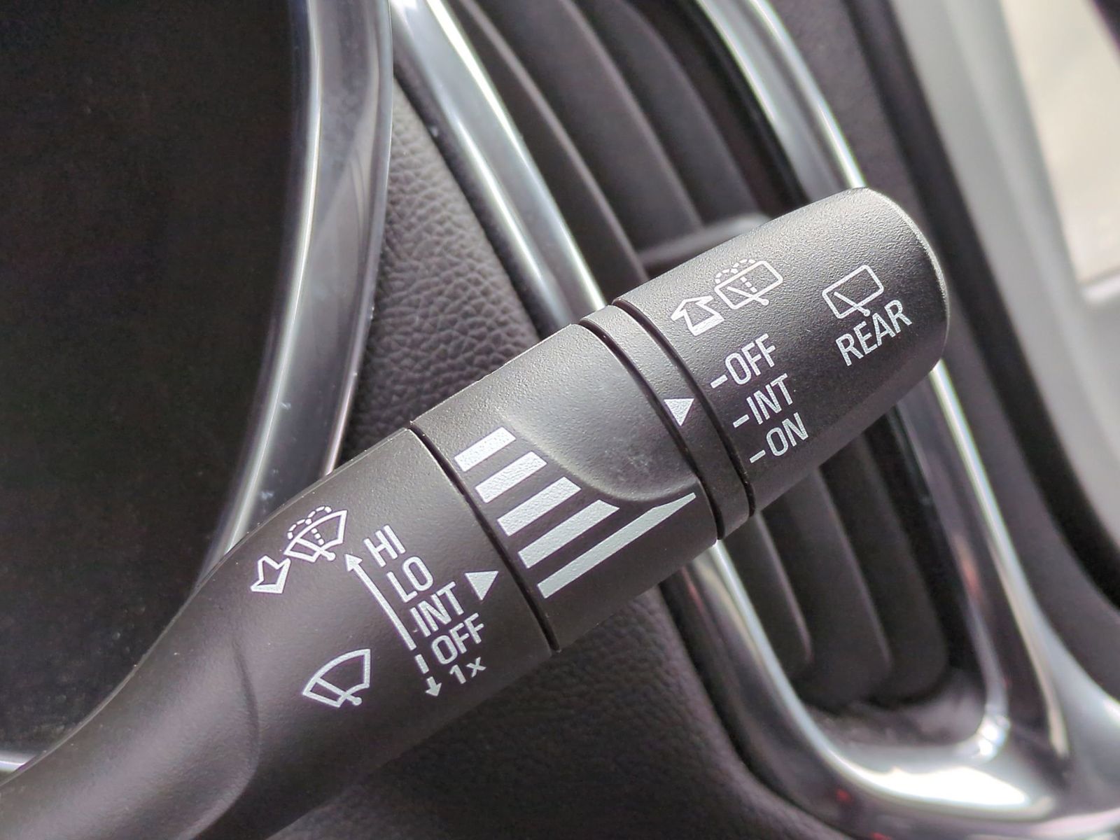 Thumbnail: 2019 Chevrolet Equinox - 32