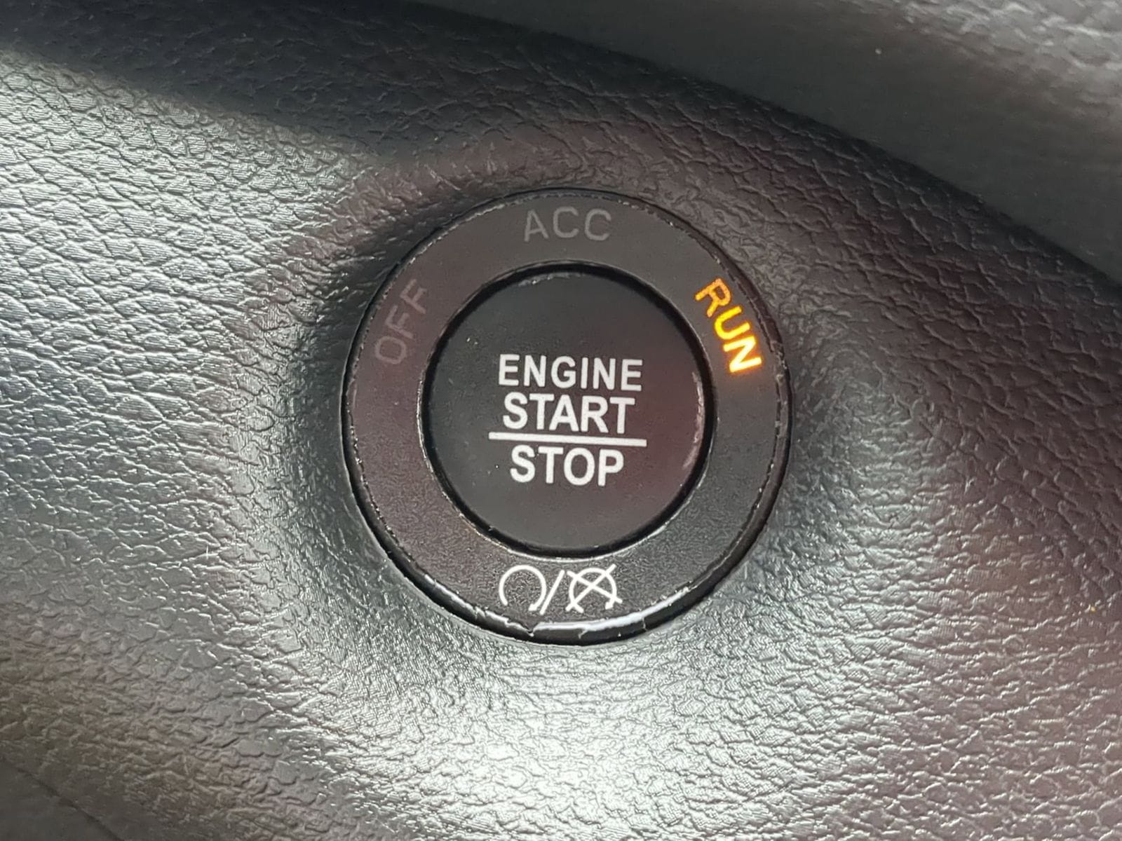 Thumbnail: 2020 Jeep Cherokee - 30