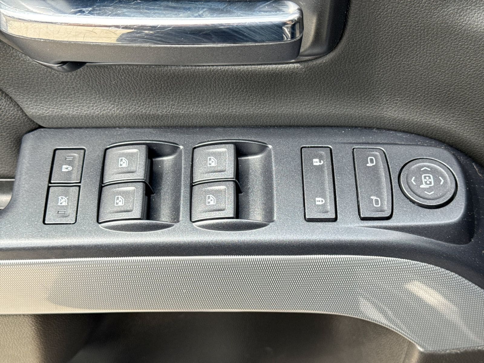 Thumbnail: 2019 Chevrolet Silverado 2500 - 20
