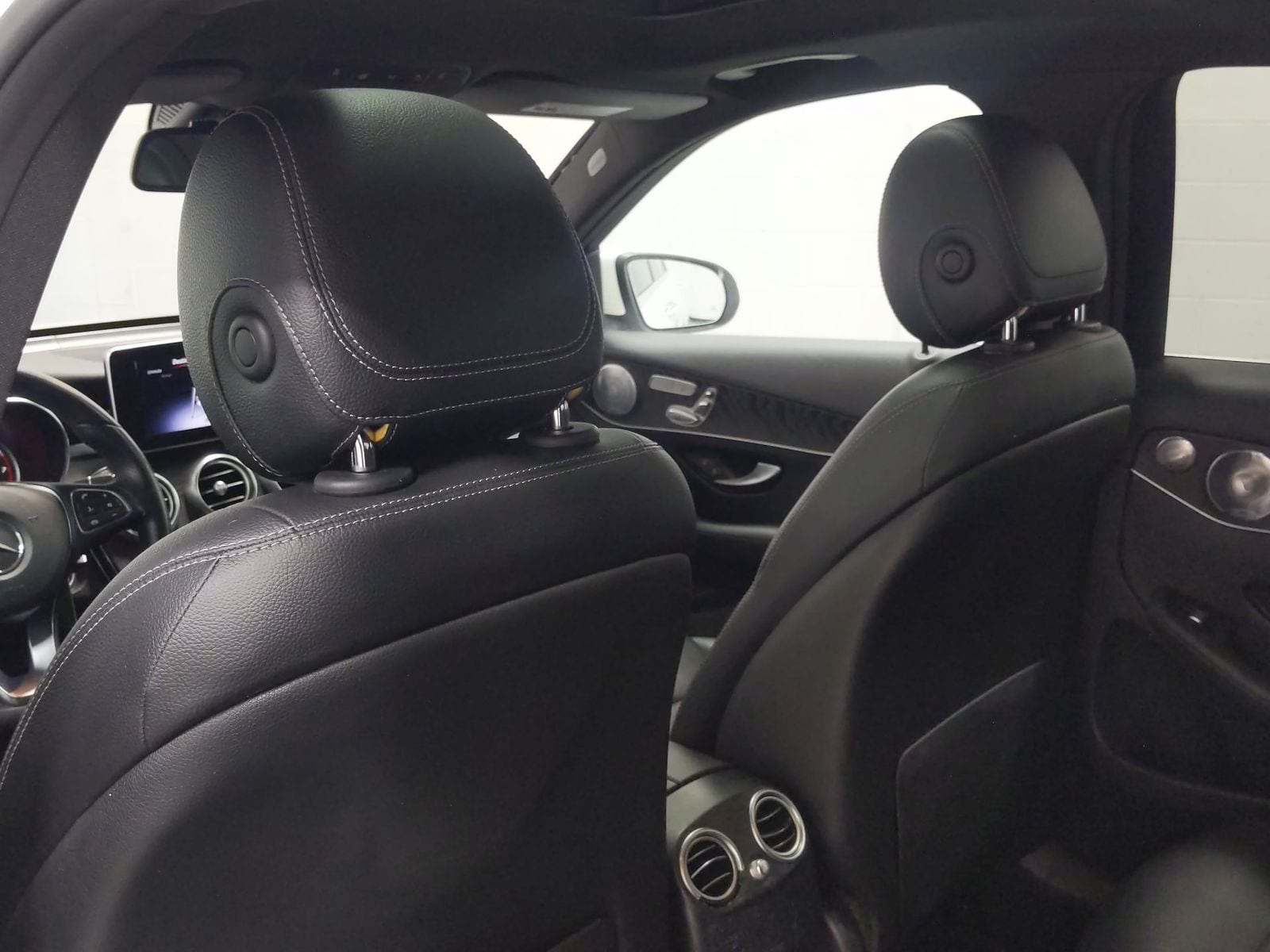 Thumbnail: 2017 Mercedes-Benz GLC - 21