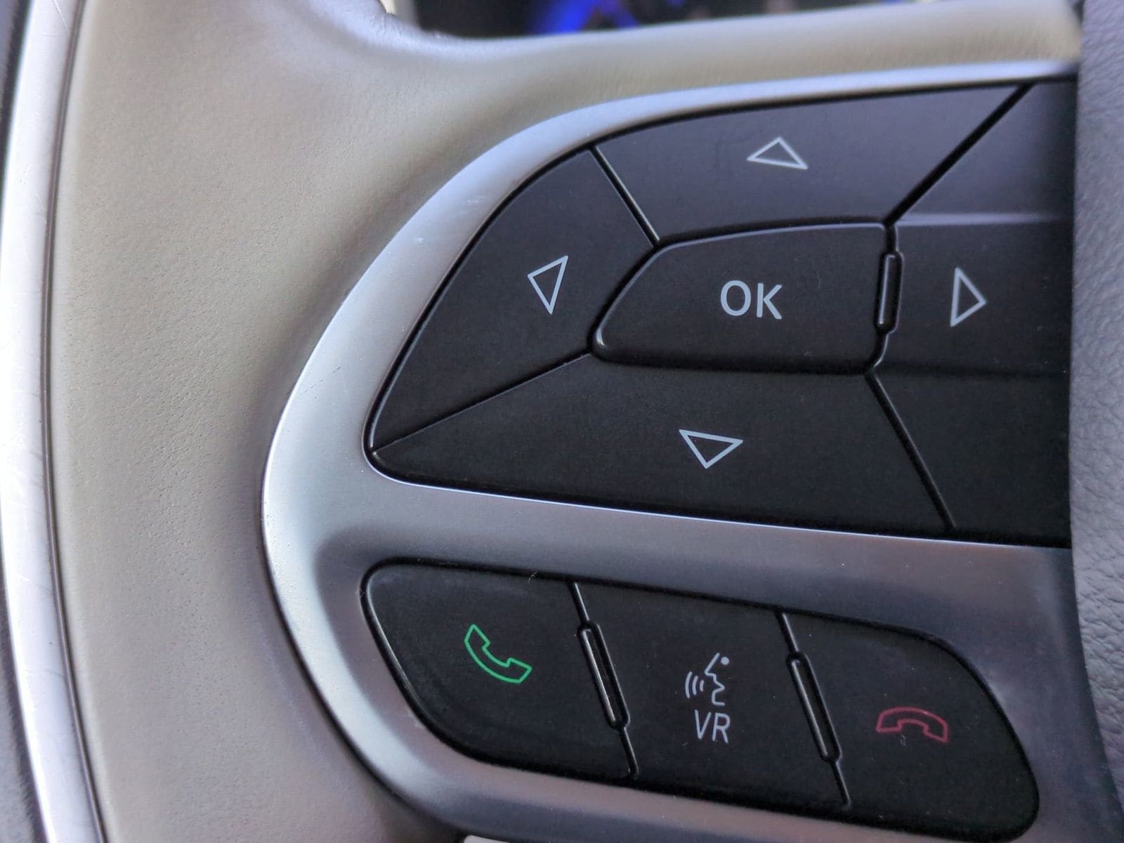 Thumbnail: 2017 Chrysler Pacifica - 34