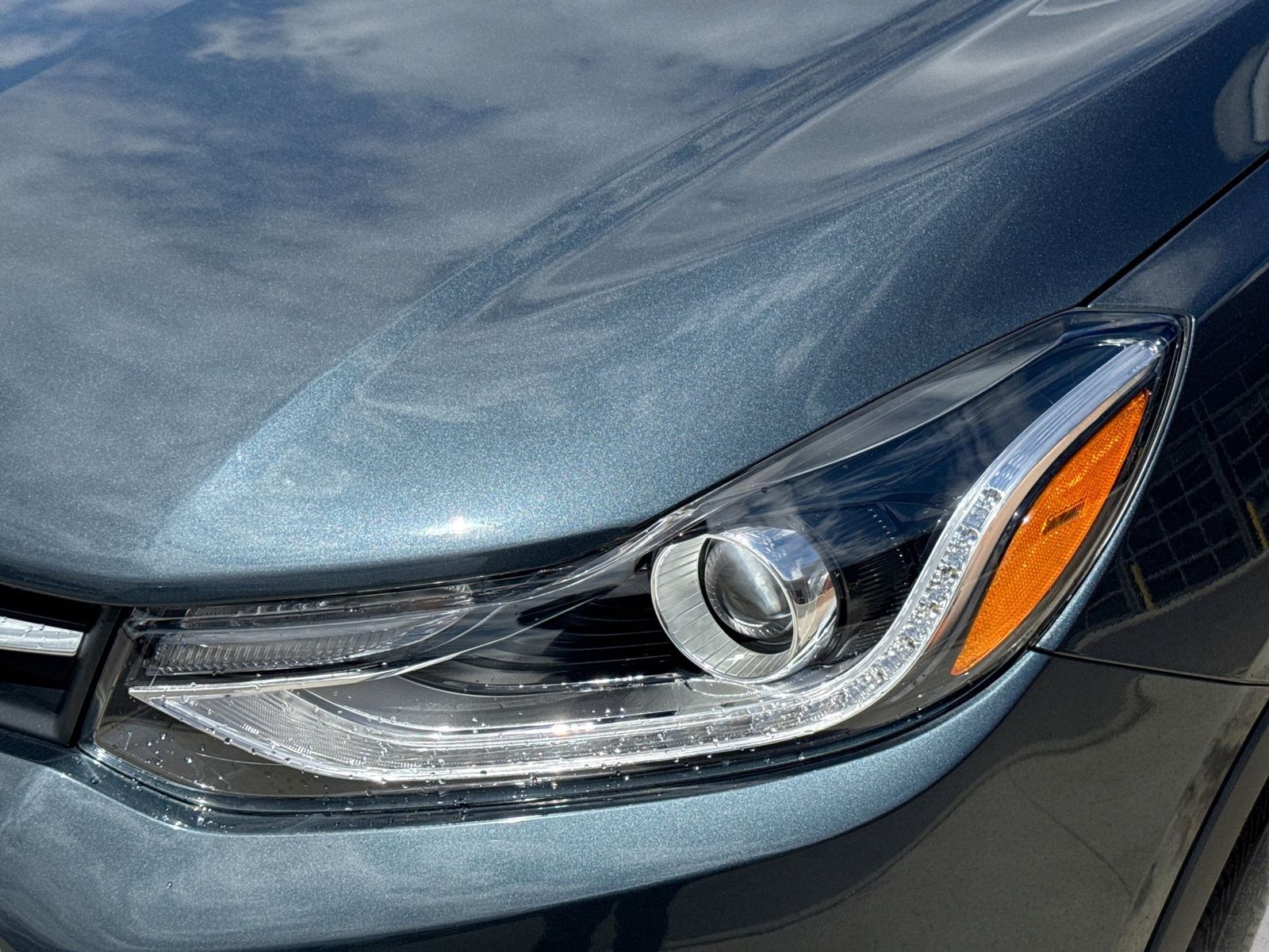 Thumbnail: 2022 Chevrolet Trax - 12