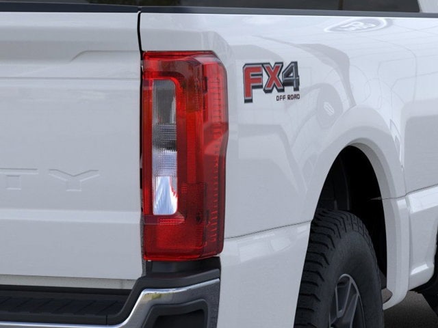 2025 Ford F-350 XLT 21