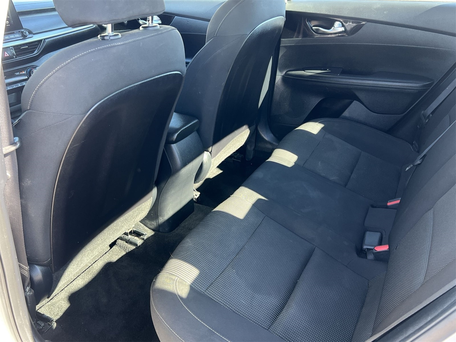 Thumbnail: 2019 Kia Forte - 19