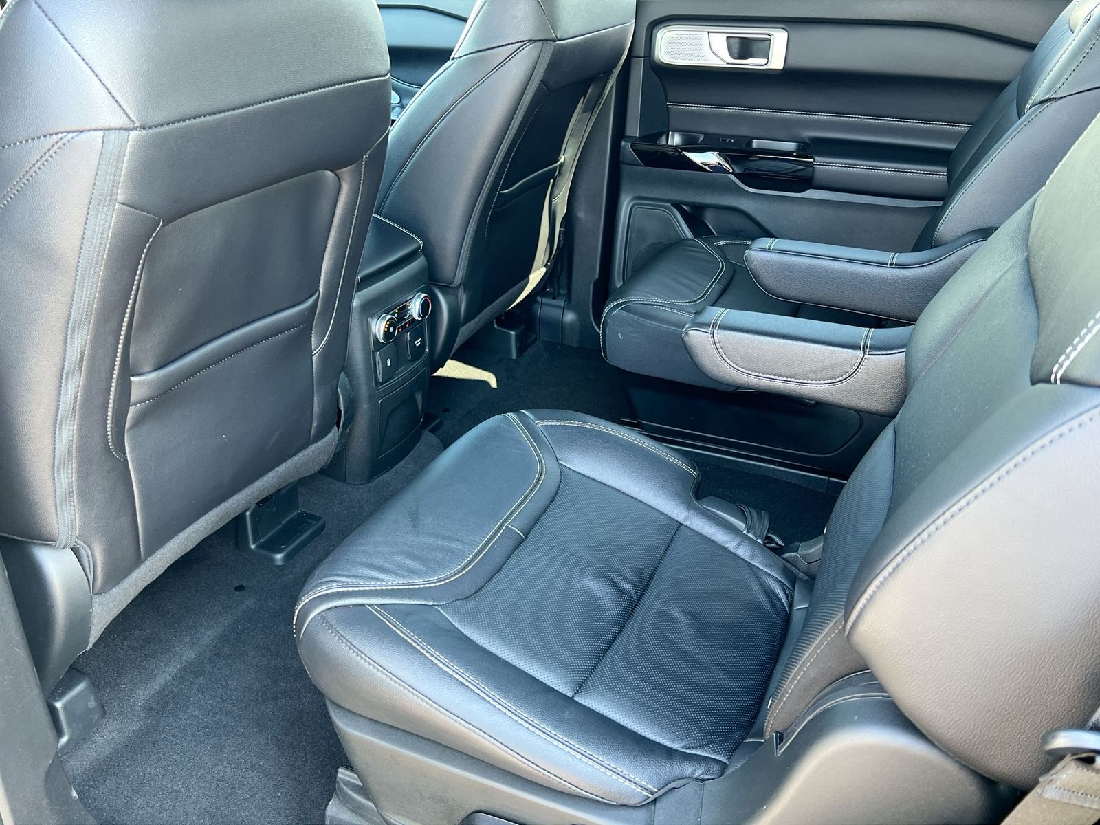 Thumbnail: 2023 Ford Explorer - 18