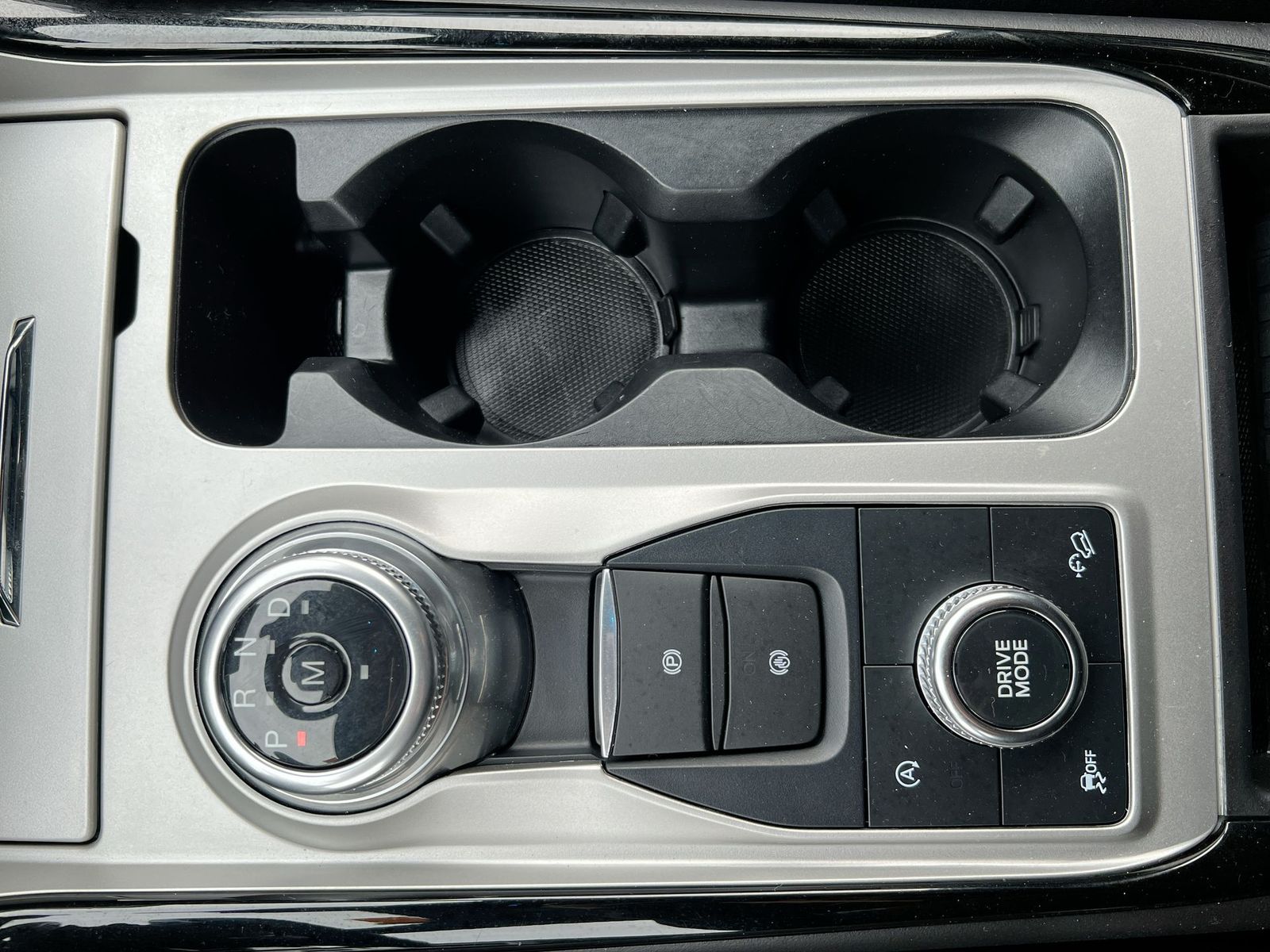 Thumbnail: 2024 Ford Explorer - 31