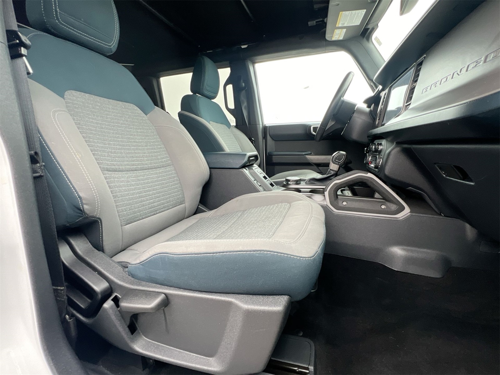 Thumbnail: 2022 Ford Bronco - 22