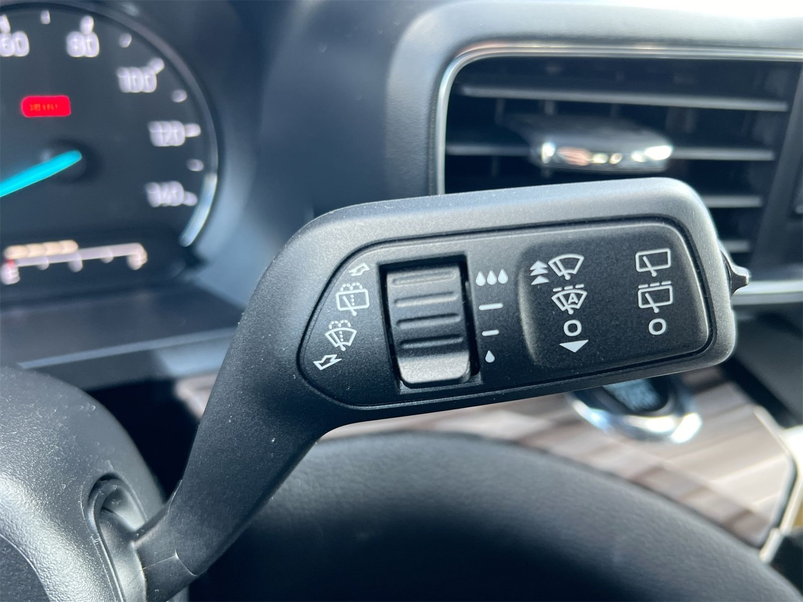 Thumbnail: 2023 Ford Explorer - 26