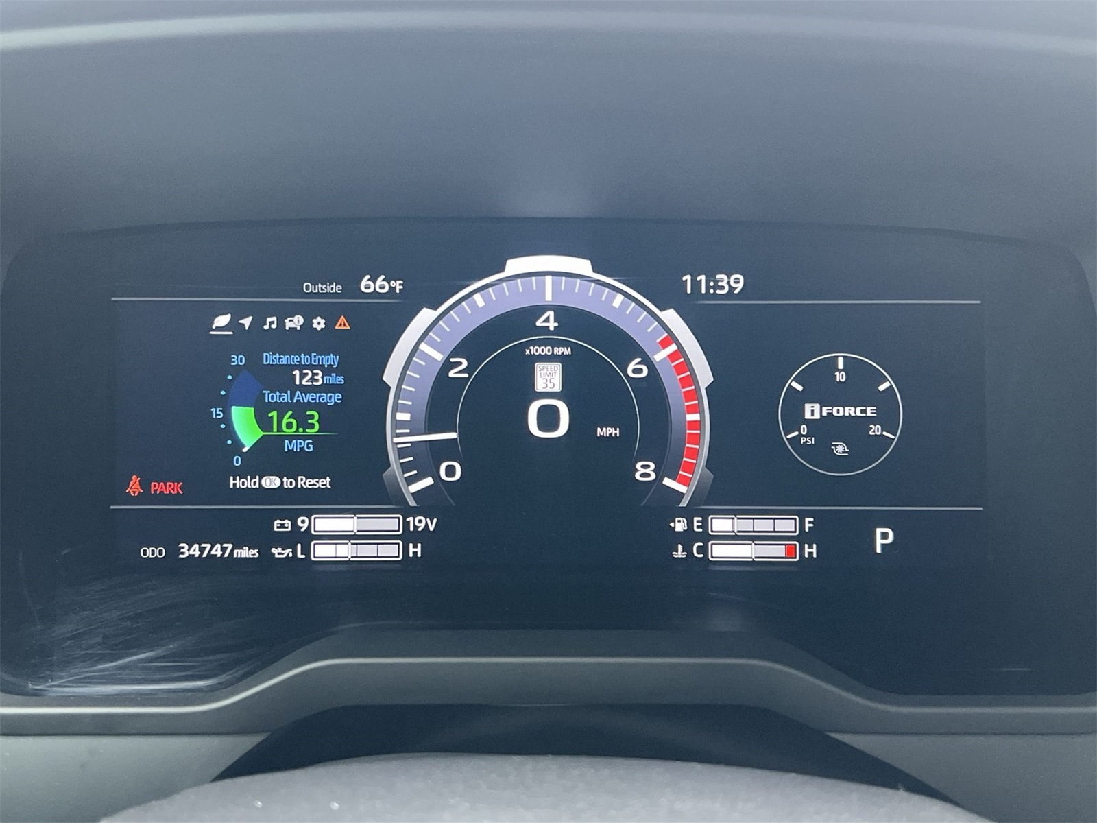 Thumbnail: 2023 Toyota Tundra - 33