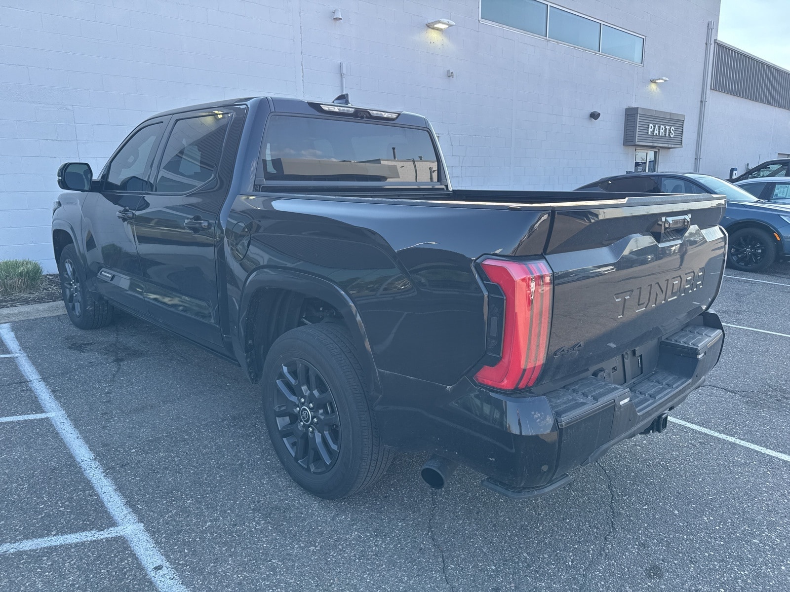 Thumbnail: 2023 Toyota Tundra - 6
