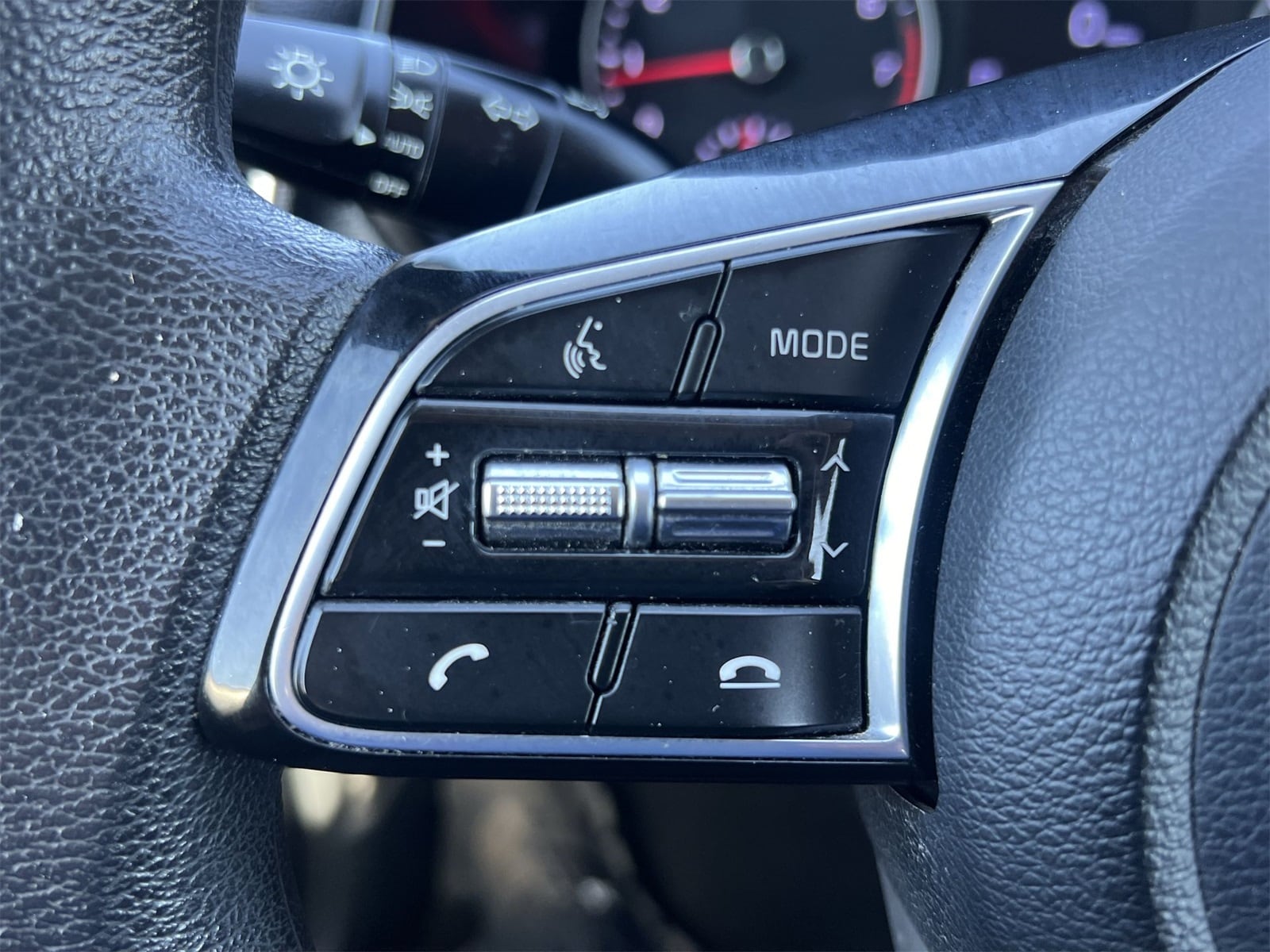 Thumbnail: 2019 Kia Forte - 24